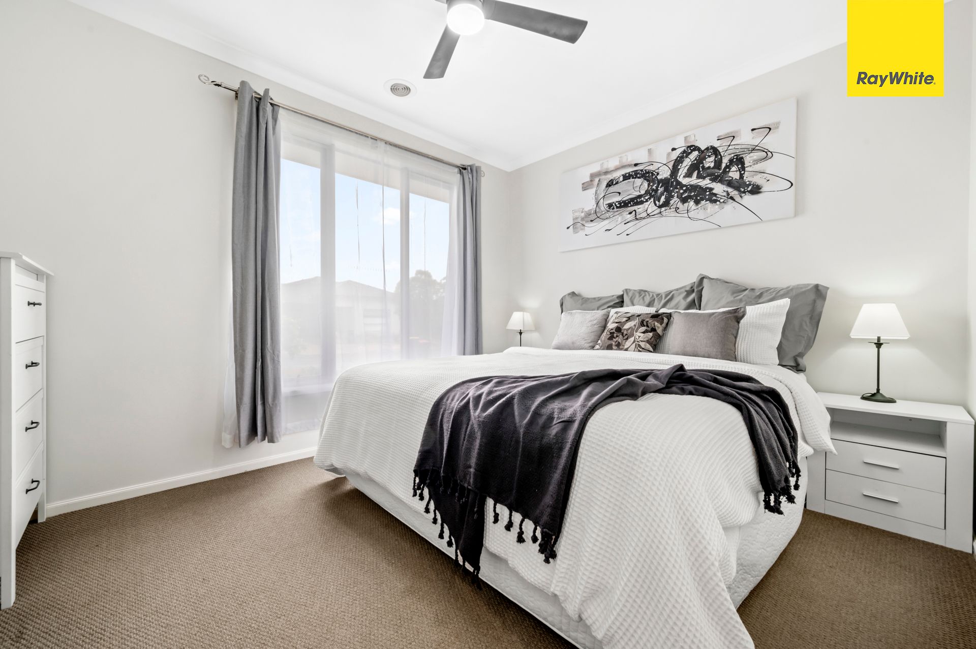 28 Olympic Circuit, Strathtulloh, VIC 3338