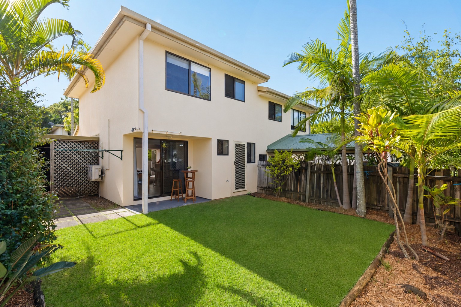 38/71 Olsen Avenue, Labrador, QLD 4215