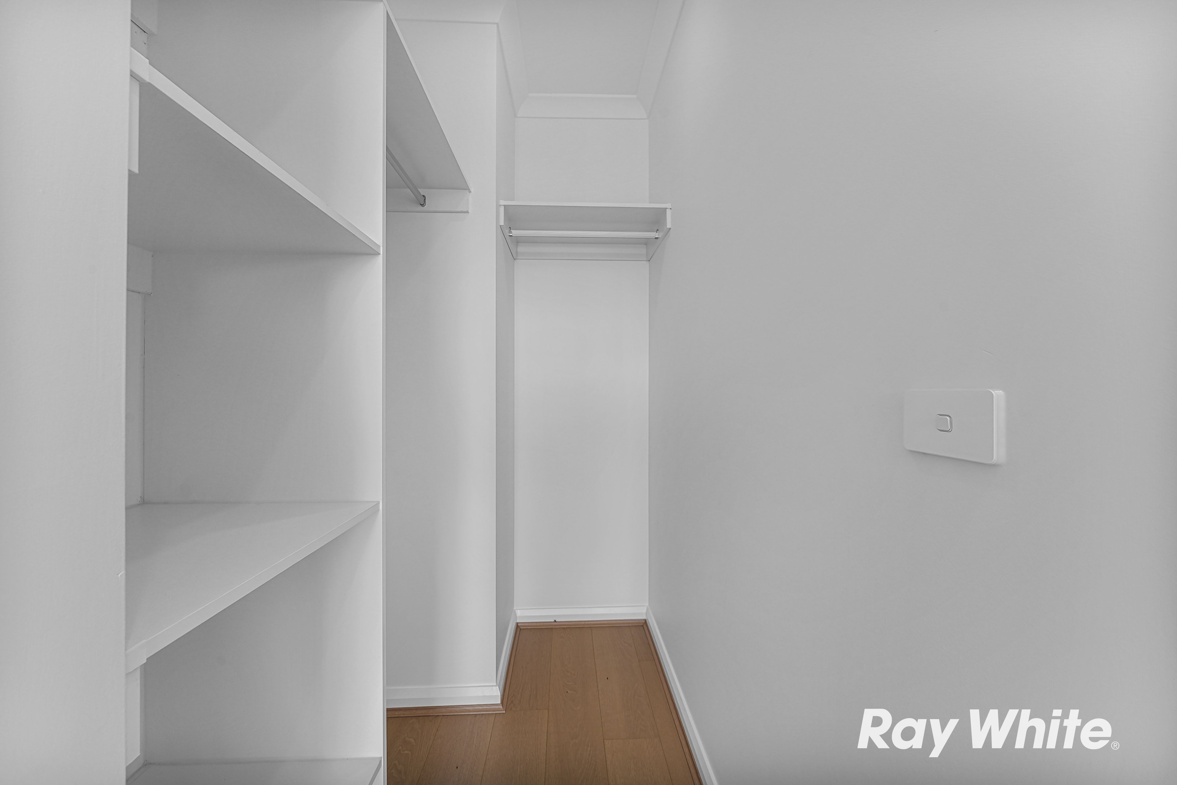 81 Aeolian Drive — photo 15 of 17