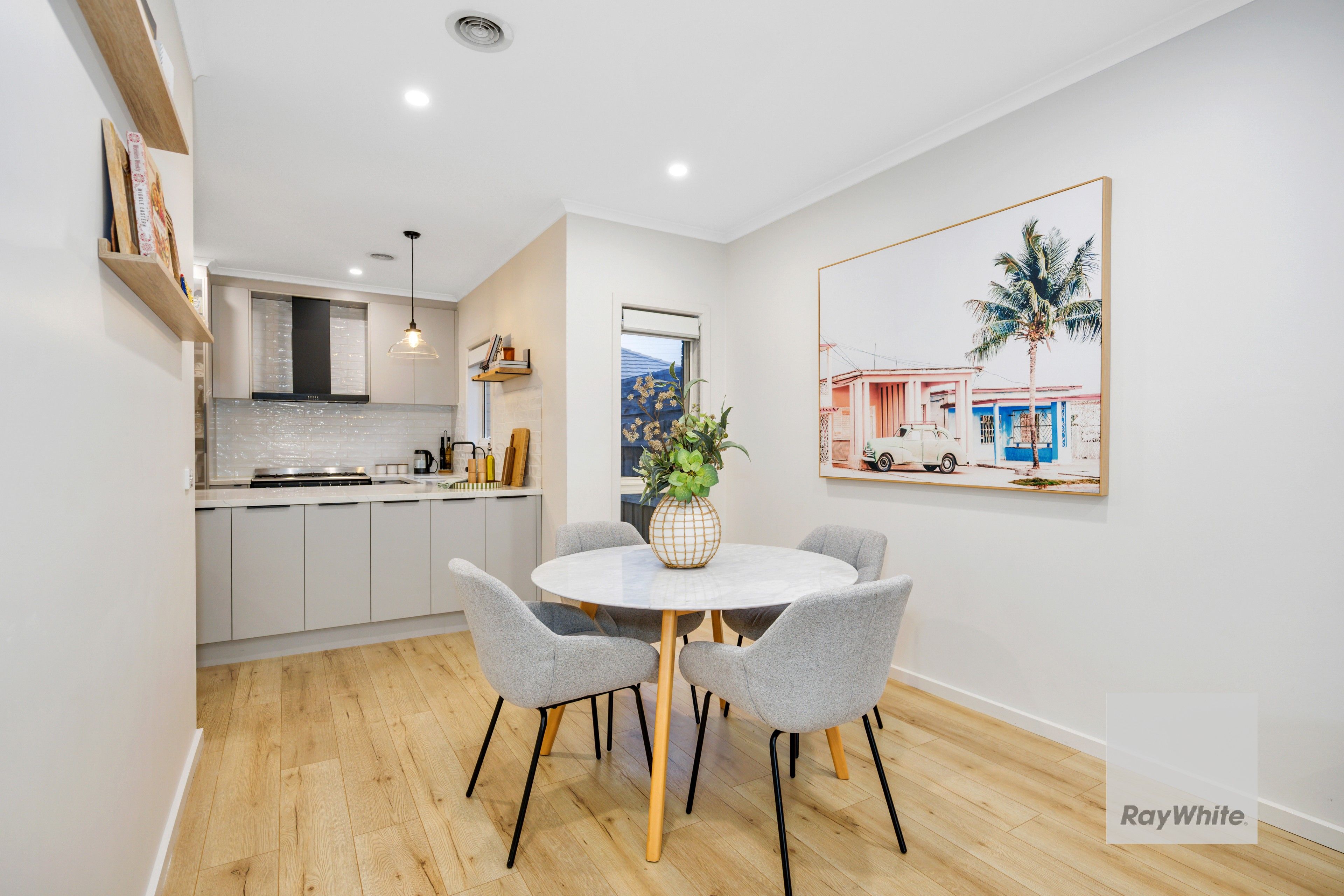 24 Garnet Way — photo 7 of 20