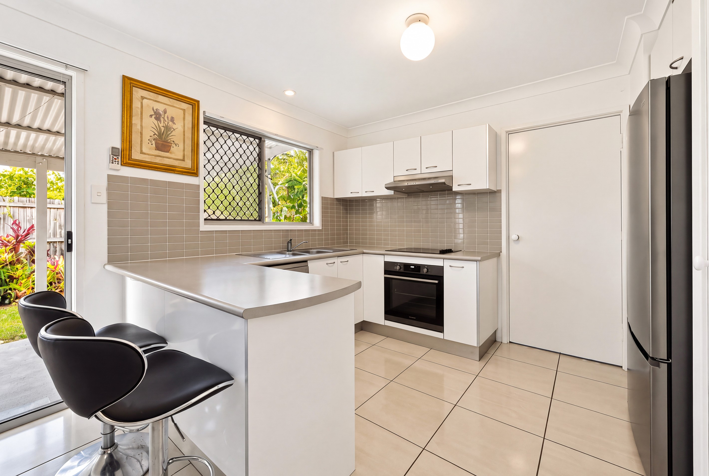 Round White Rp 160/350 Leitchs Road, Brendale, QLD 4500 - Townhouse for Sale - Ray ...
