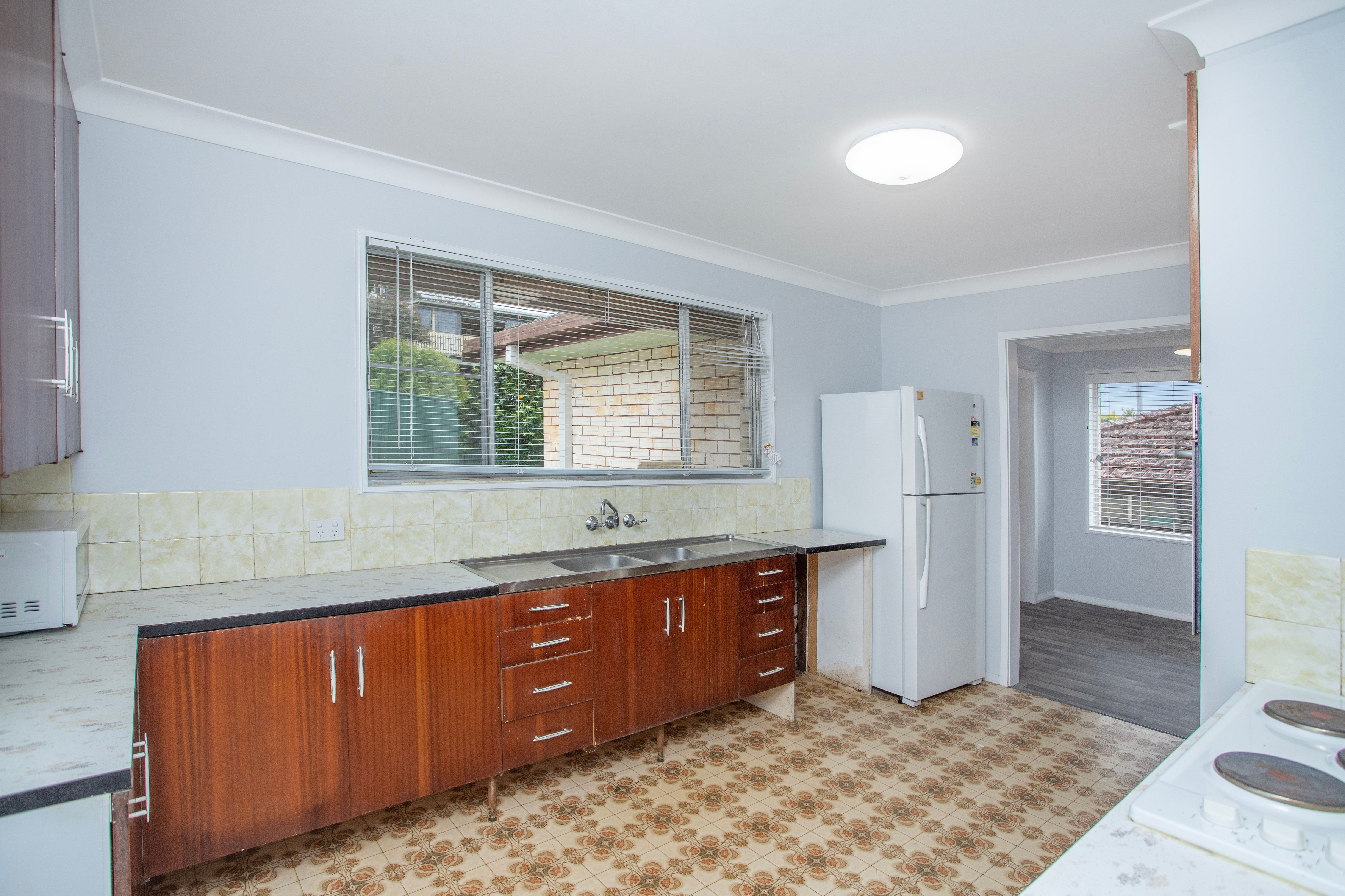 14 Gleeson Crescent — photo 9 of 20