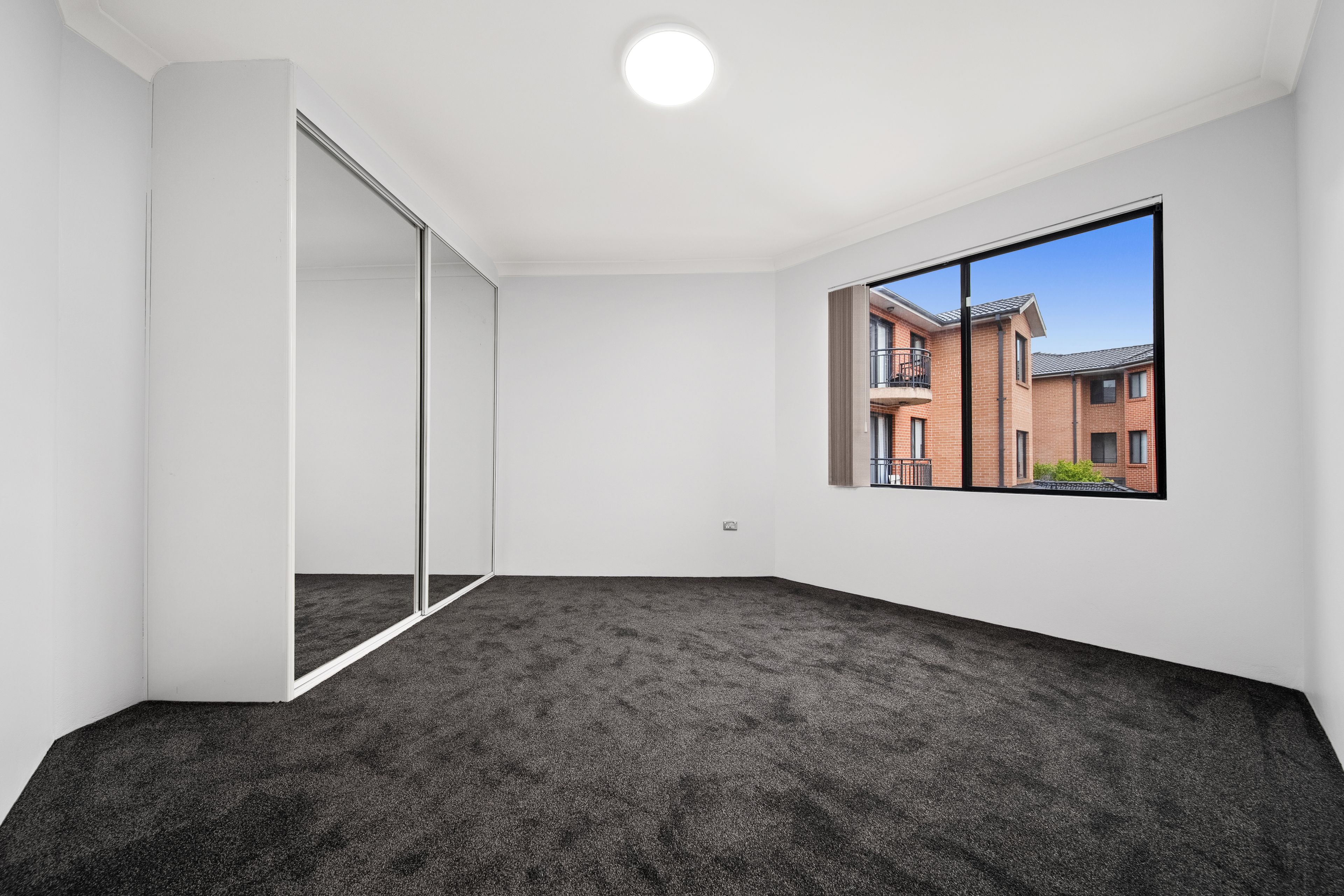 Unit 11/10-12 Wingello Street — photo 6 of 11