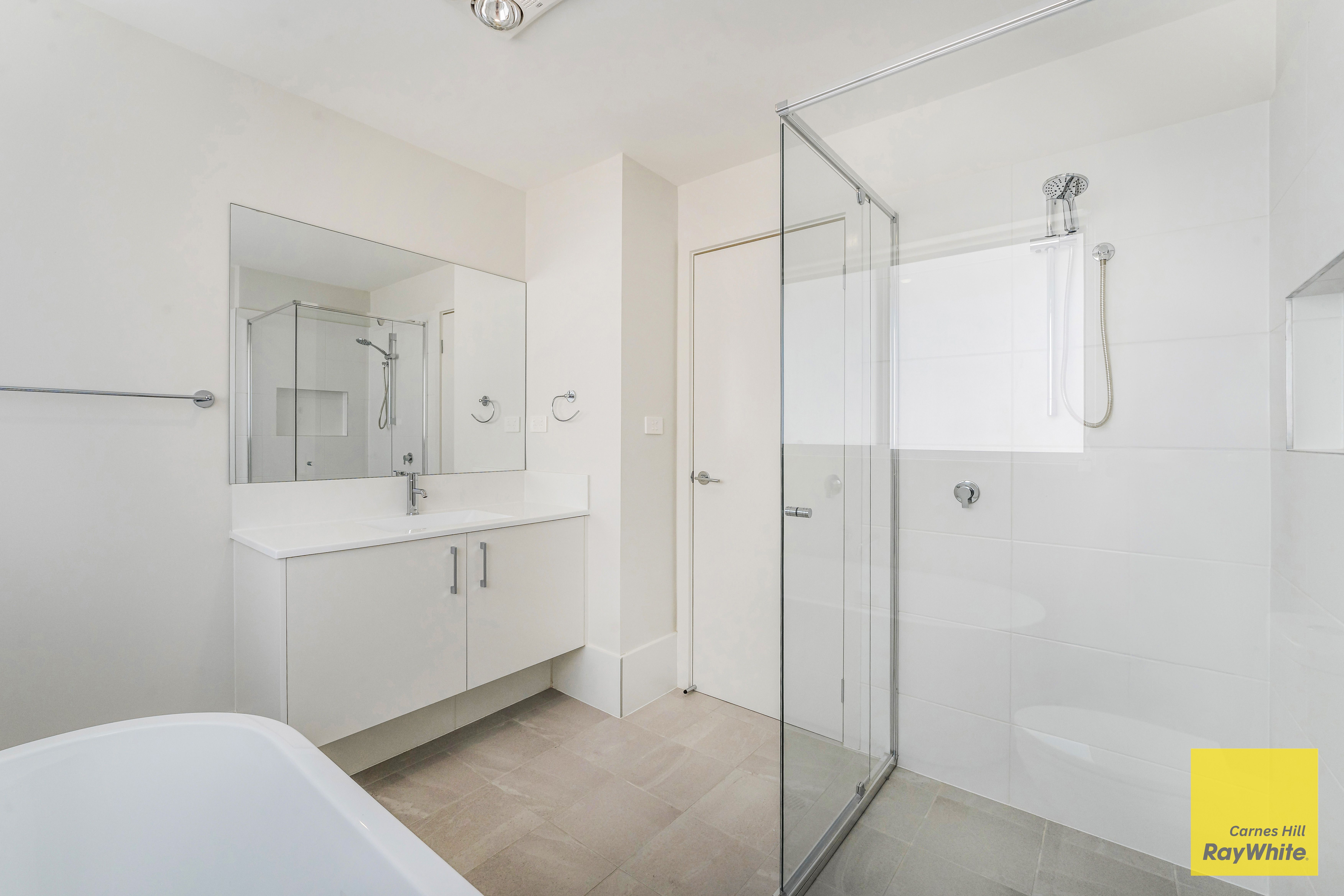 21 Lores Street — photo 16 of 20