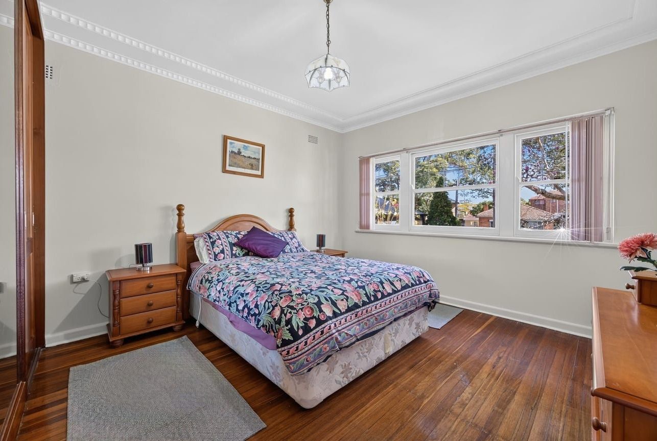 41 Mount Lewis Avenue — photo 6 of 13