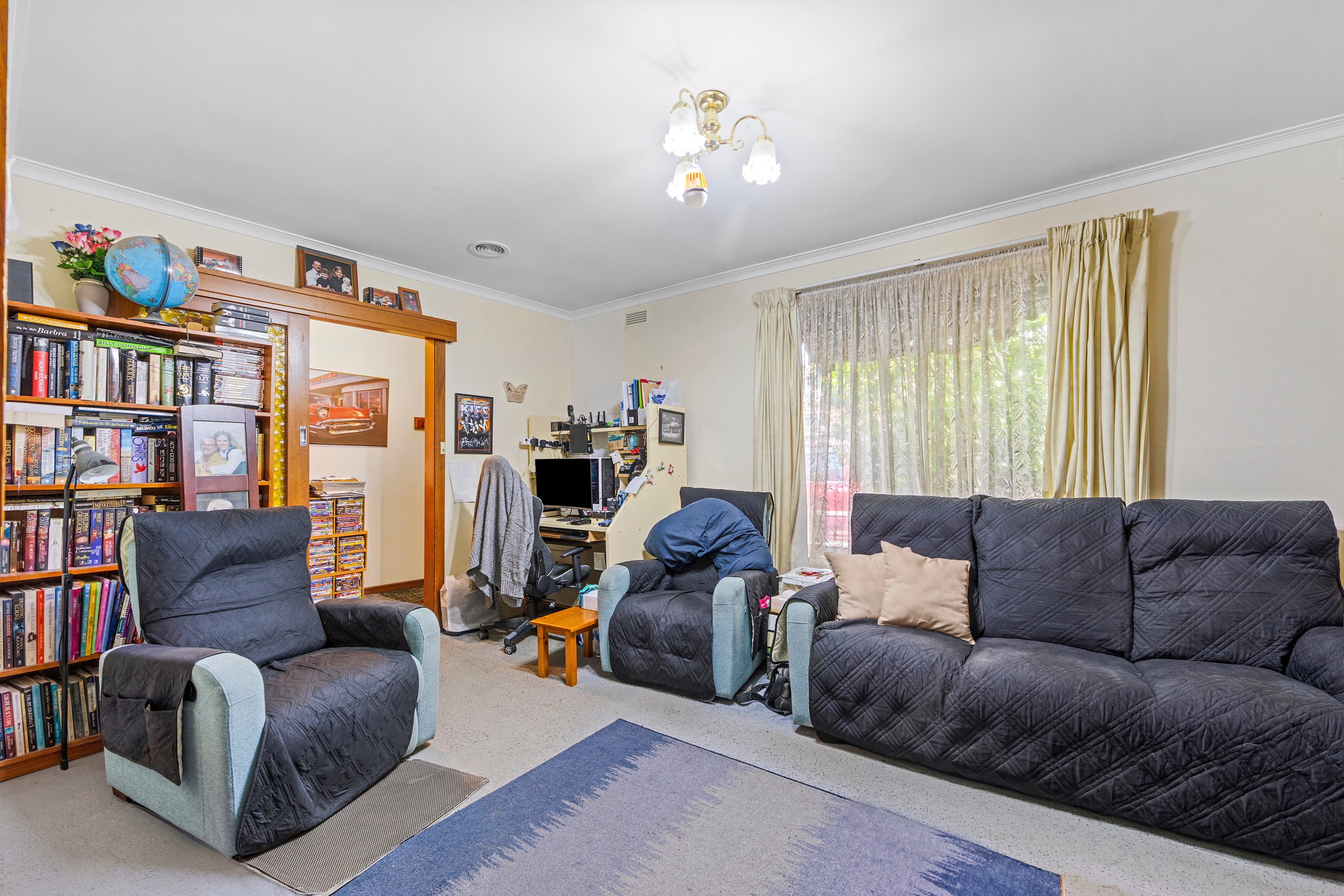 10 Stamford Street, Wendouree, VIC 3355
