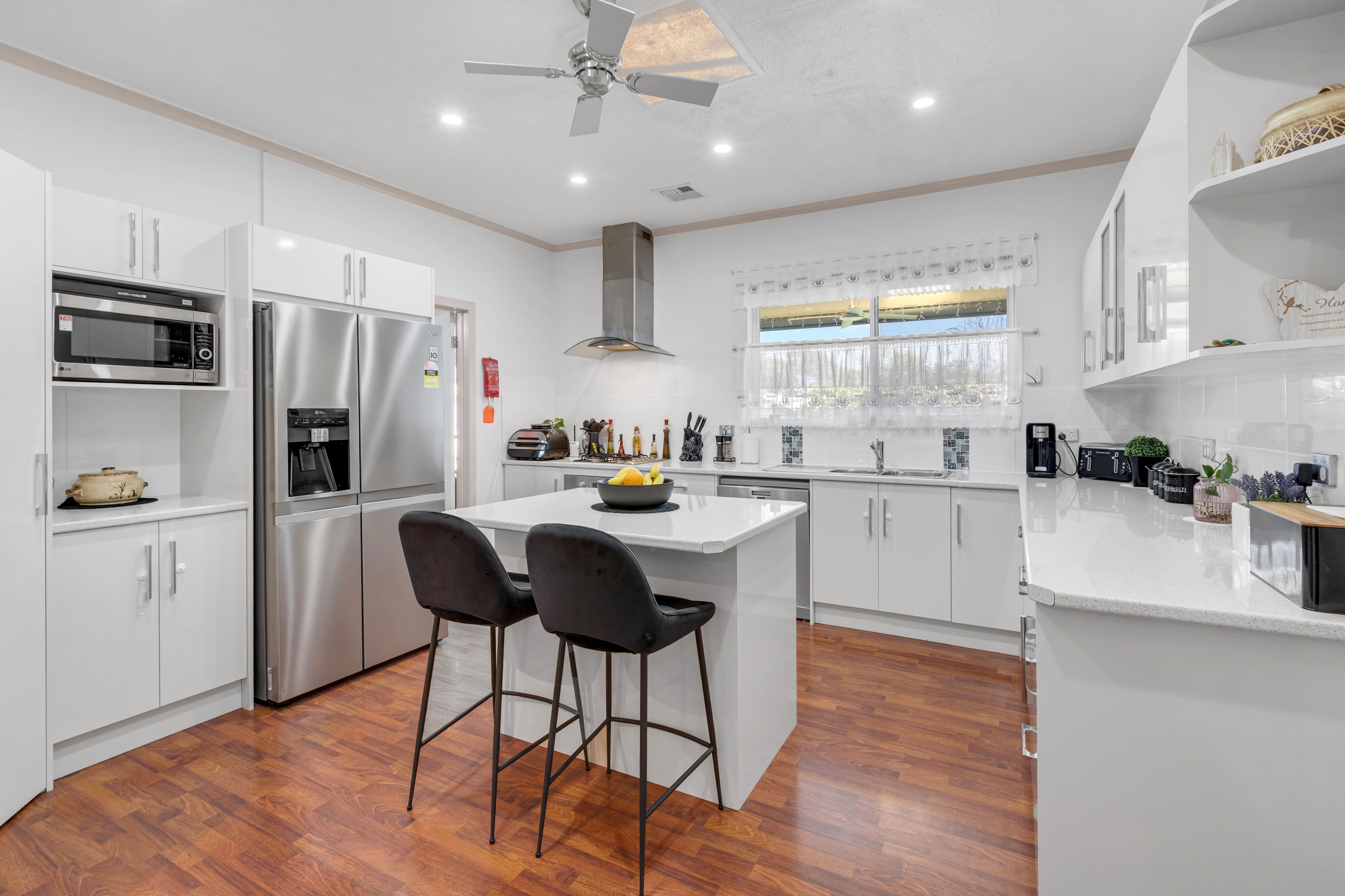 11 Montrose Avenue — photo 7 of 28