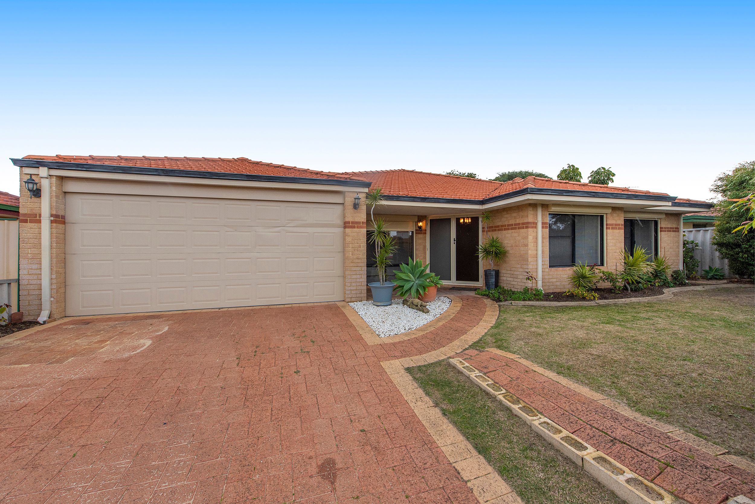 183 Currie Street, Warnbro WA 6169
