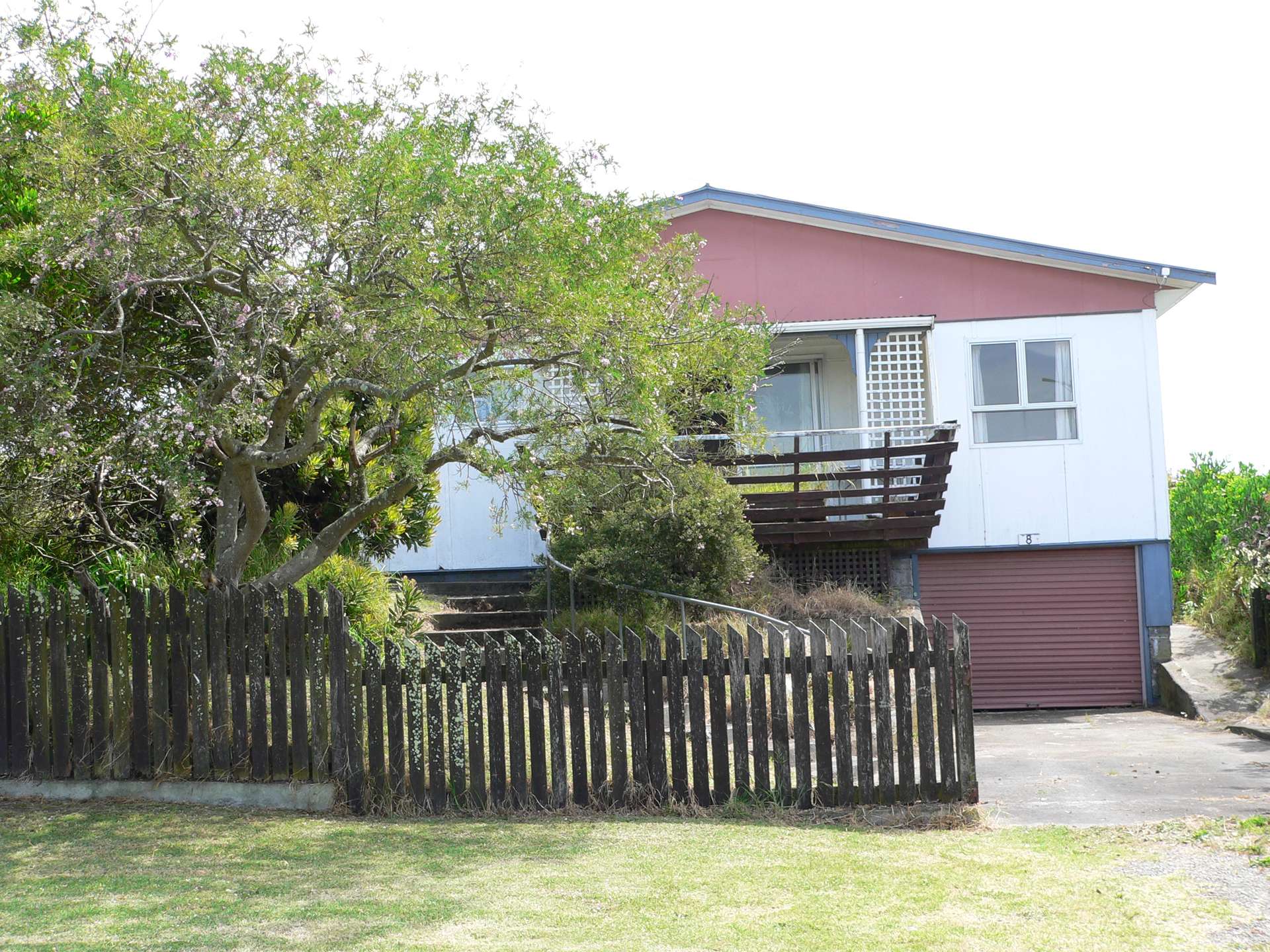 8 Ruanui Street photo 1