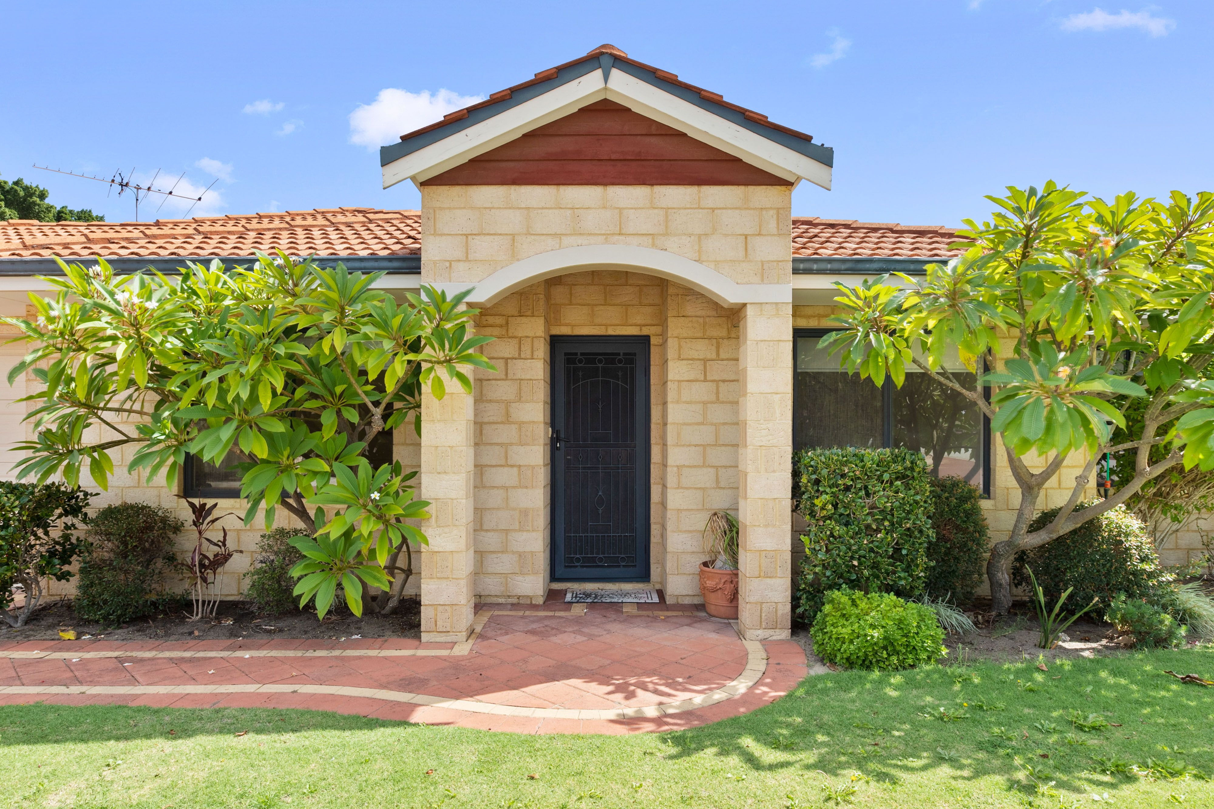 5 Corbin Gate, Madeley, WA 6065