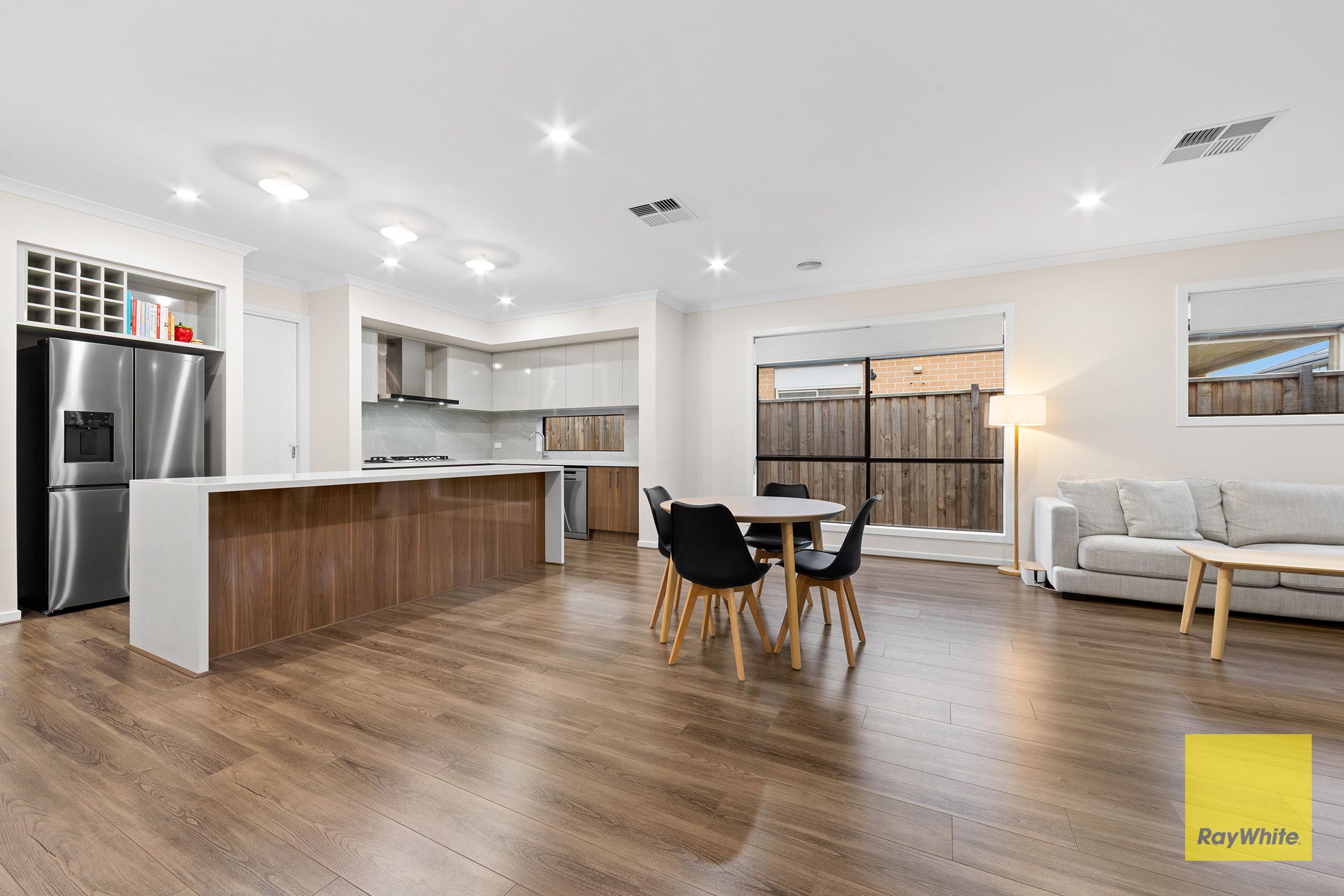 11 Burridge Street — photo 6 of 20
