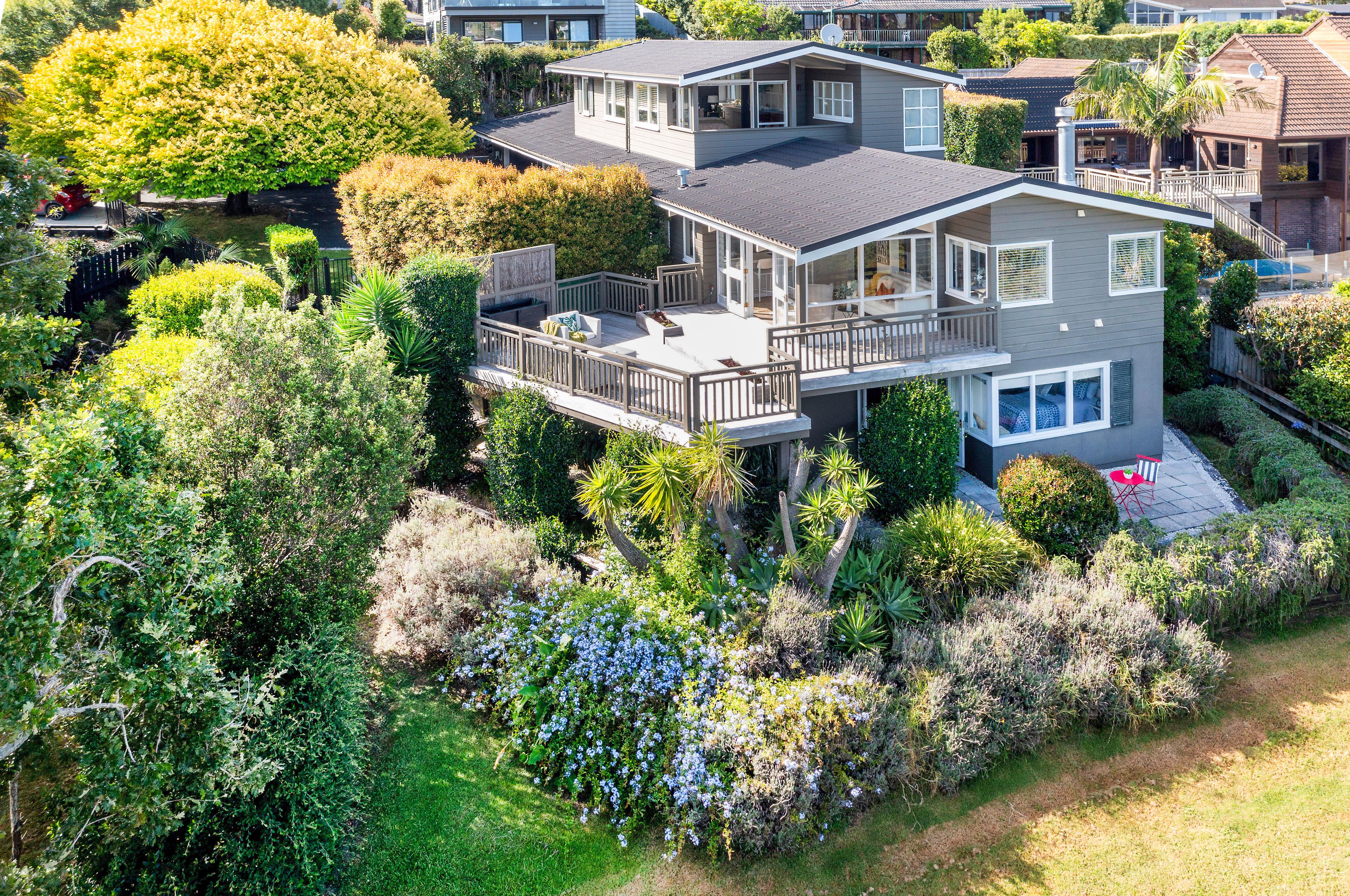 104 Mellons Bay Road, Mellons Bay, Manukau City 2014 Sold House Ray