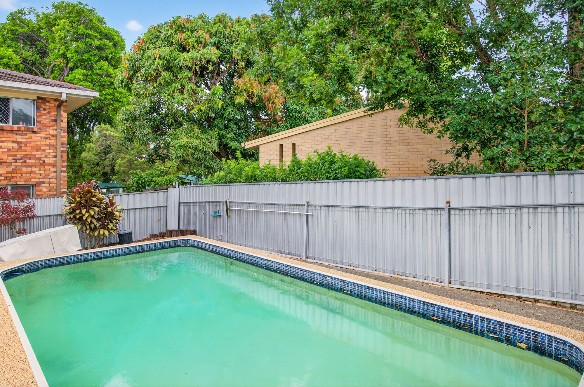 2/48 Railway Street, Southport, QLD 4215