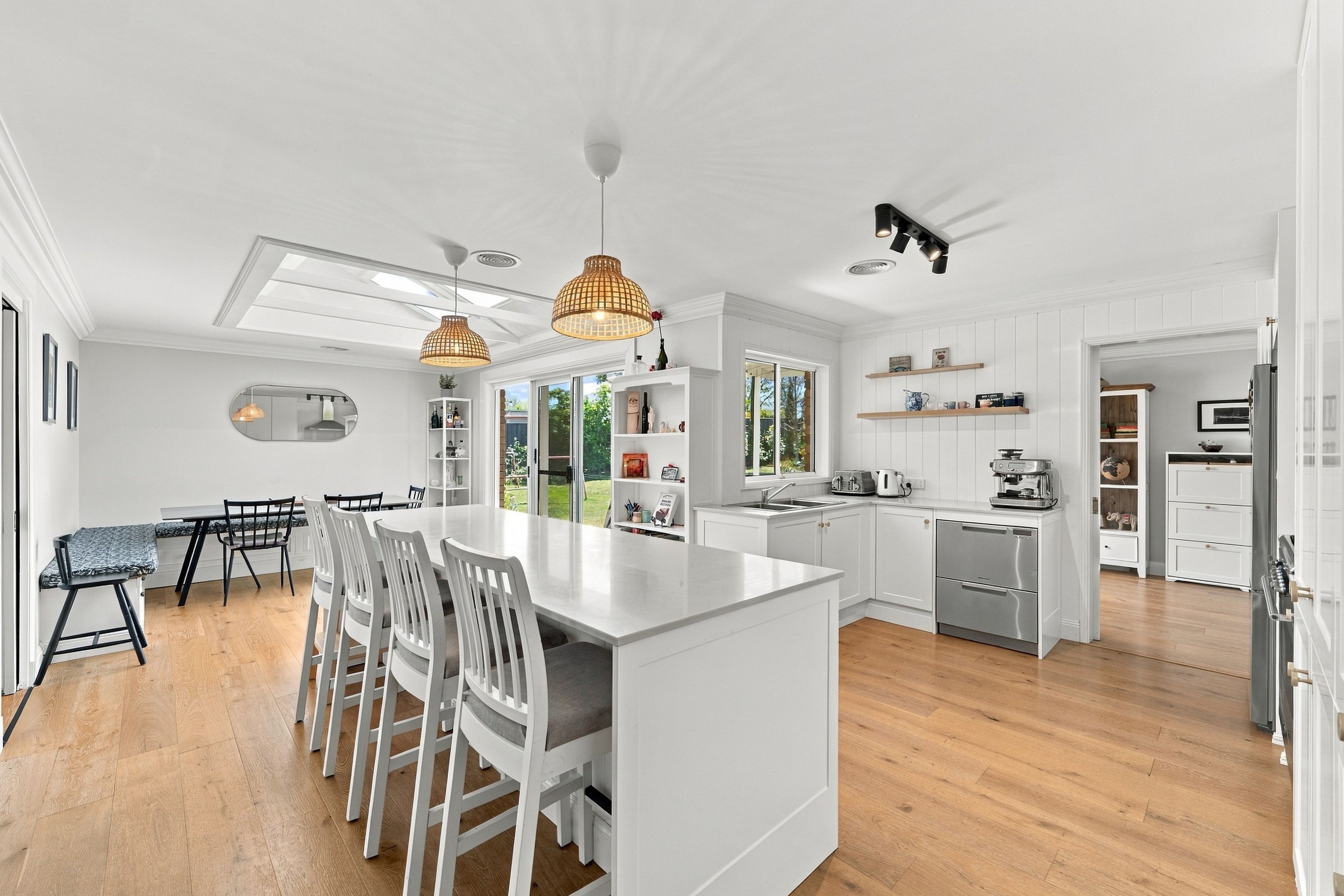 16 Cotter Place — photo 8 of 19