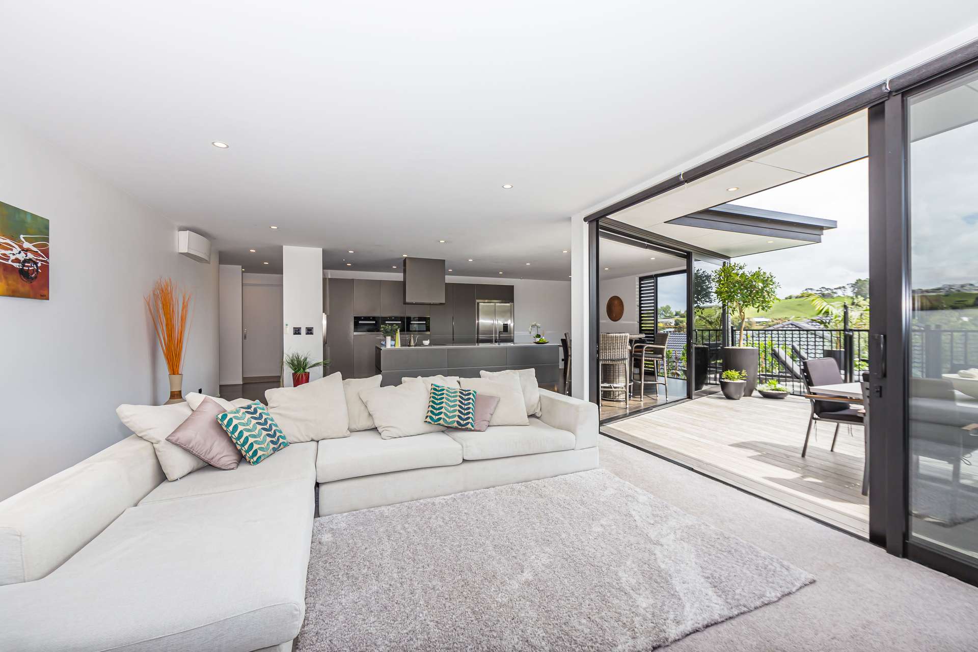 15 Laly Haddon Place photo 9