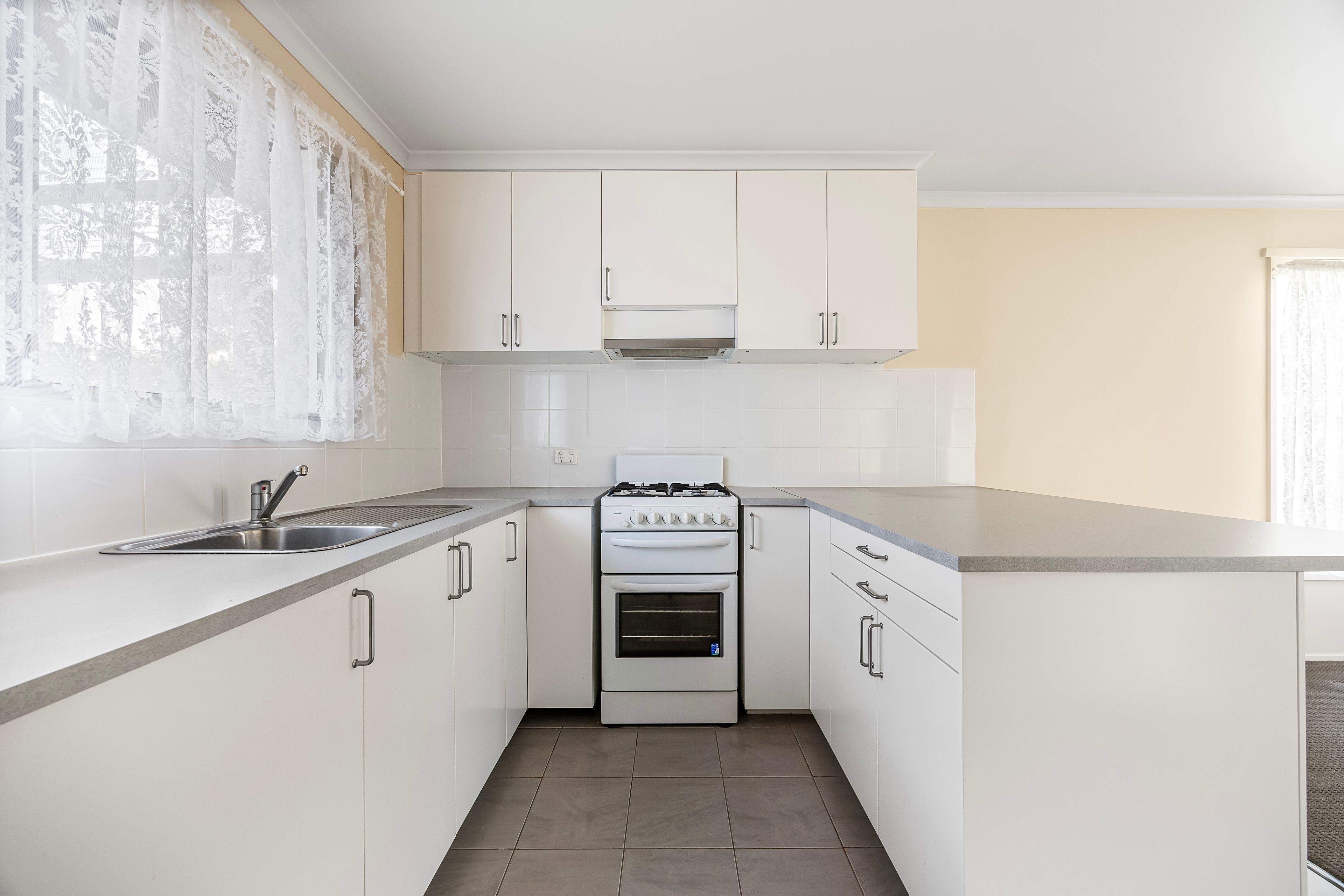 8/31 Beverin Street, Sebastopol, VIC 3356