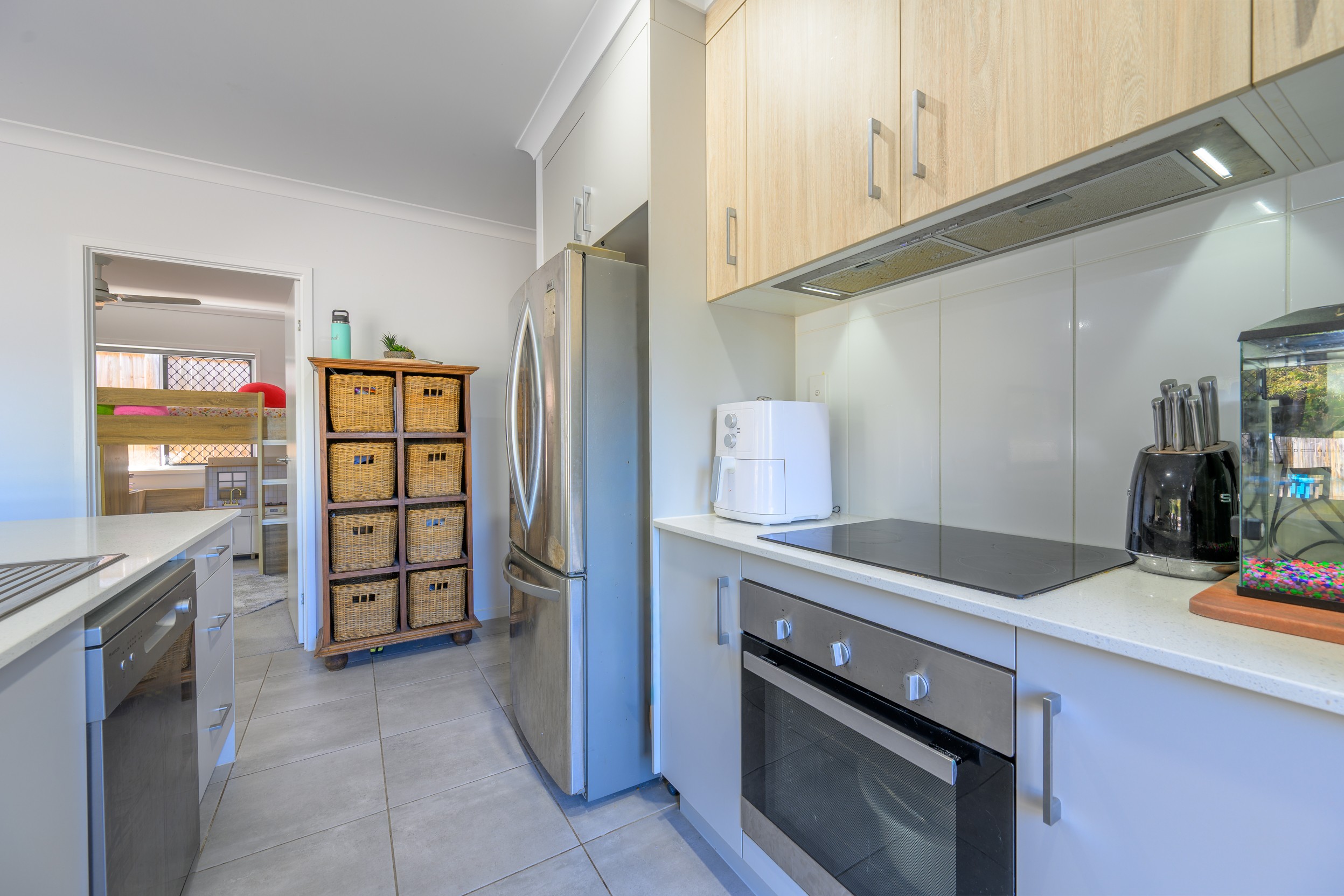 11 Spindrift Road, Clinton, QLD 4680