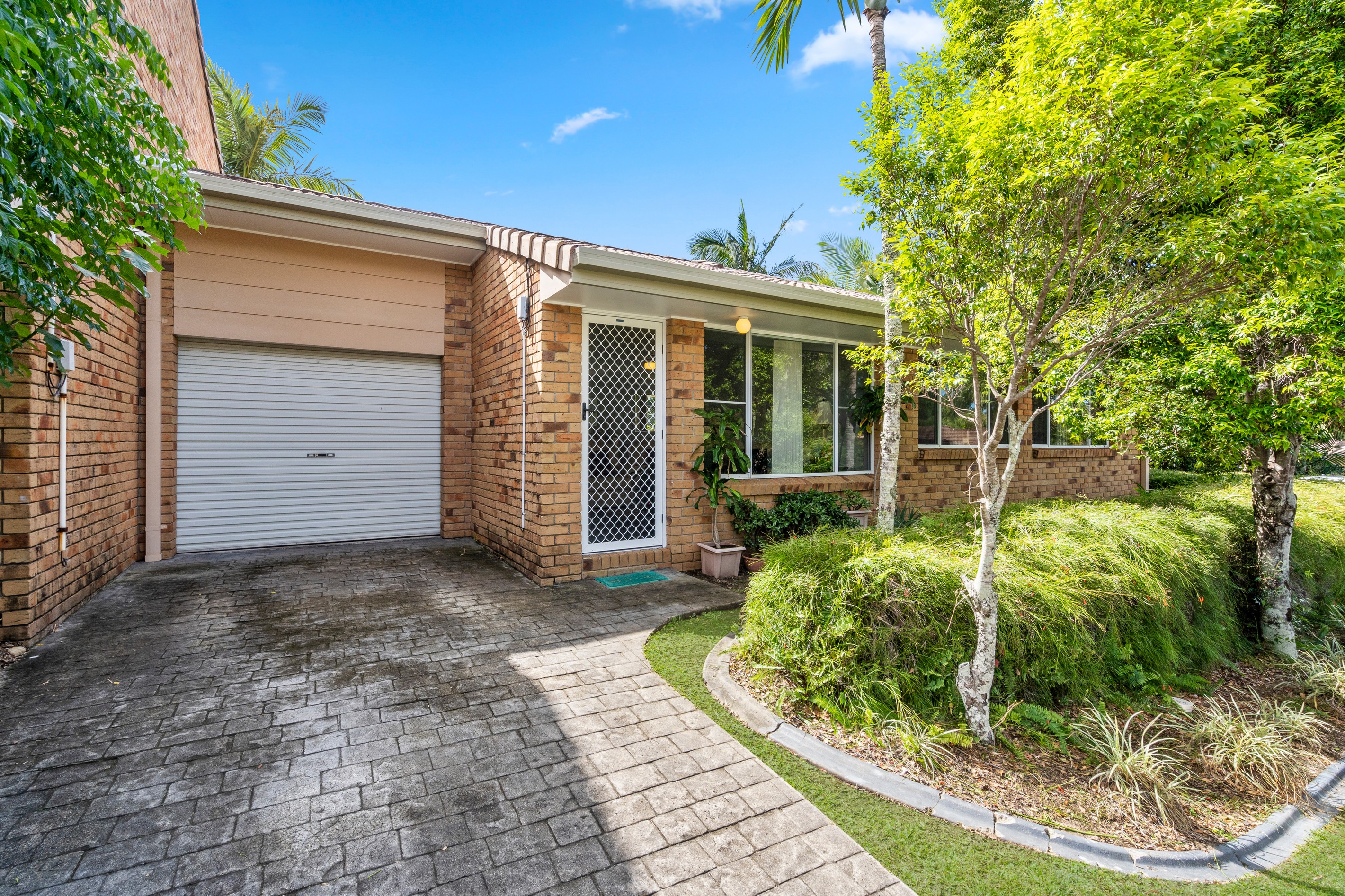 27/97 Edmund Rice Drive, Southport, QLD 4215