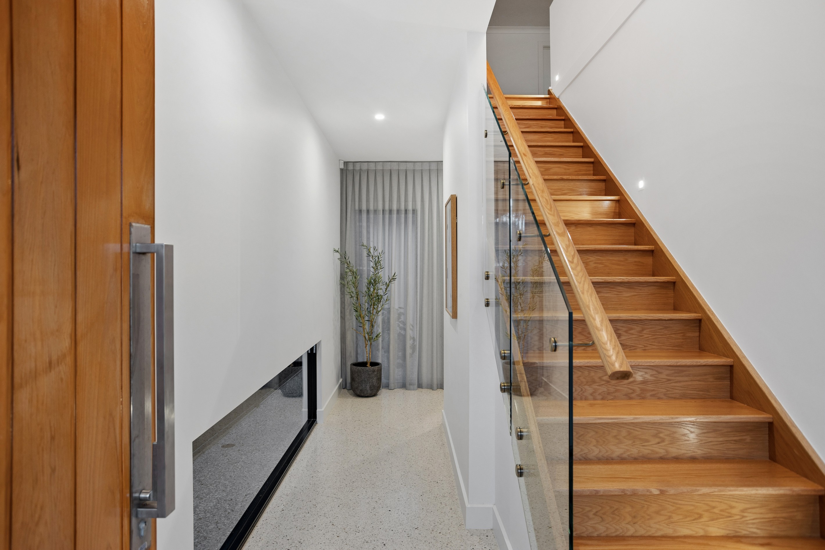 1 Illawara Court, West Lakes Shore, SA 5020