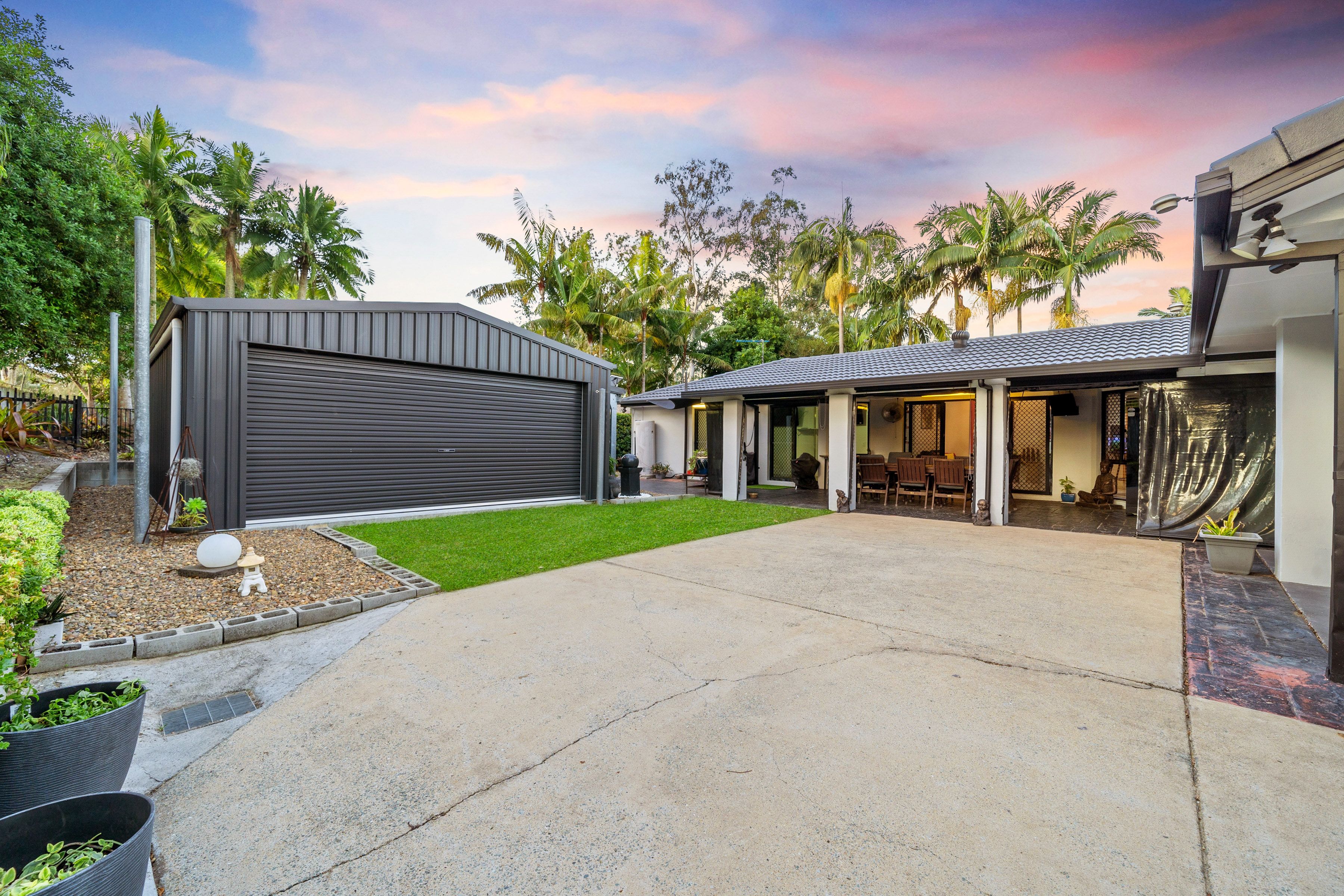 12-14 Lockhart Court, Heritage Park, QLD 4118