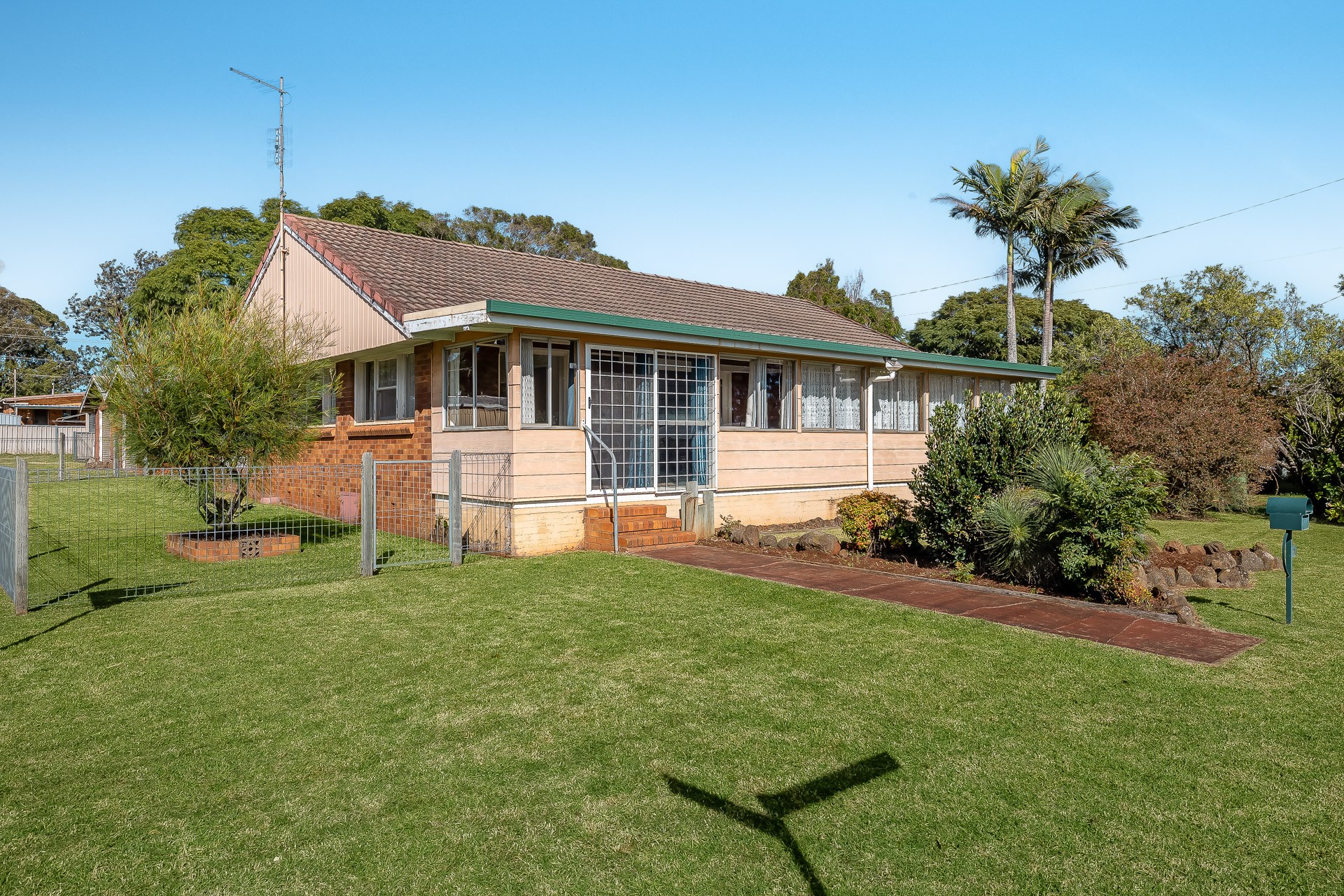 22 Hamilton Street, Newtown, QLD 4350