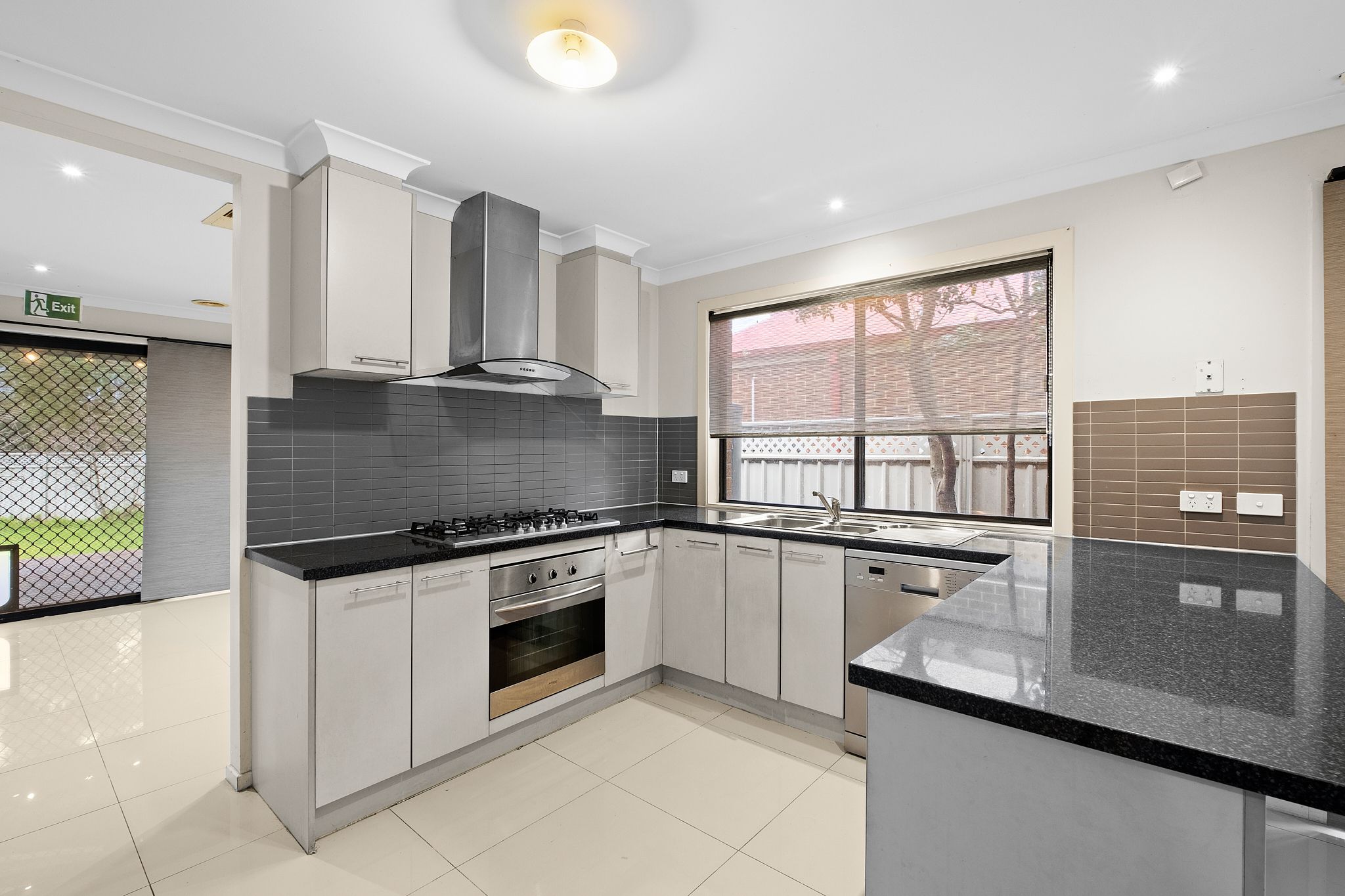 13 Thurvaston Crescent, Cranbourne East, VIC 3977