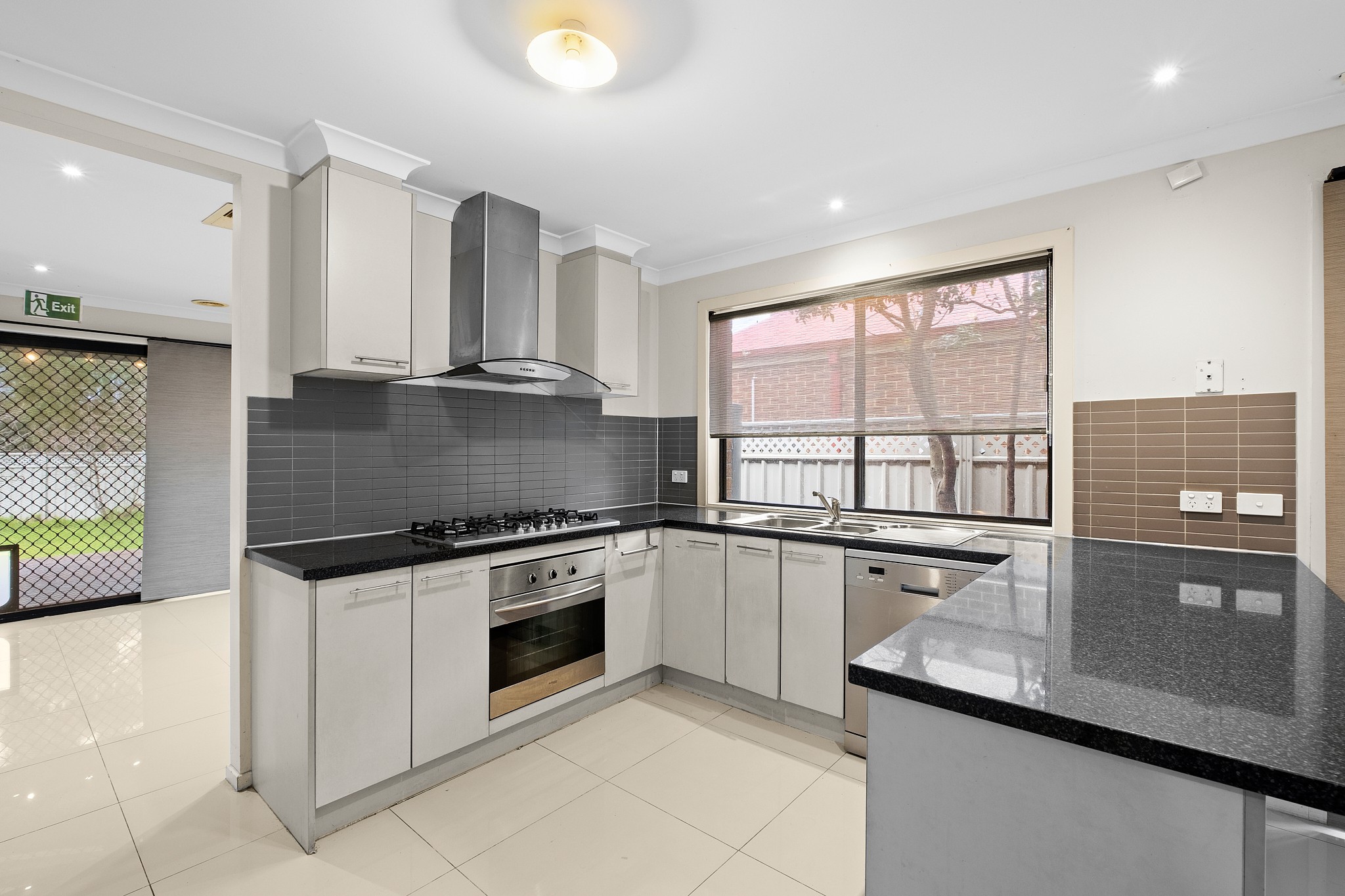 13 Thurvaston Crescent, Cranbourne East, VIC 3977