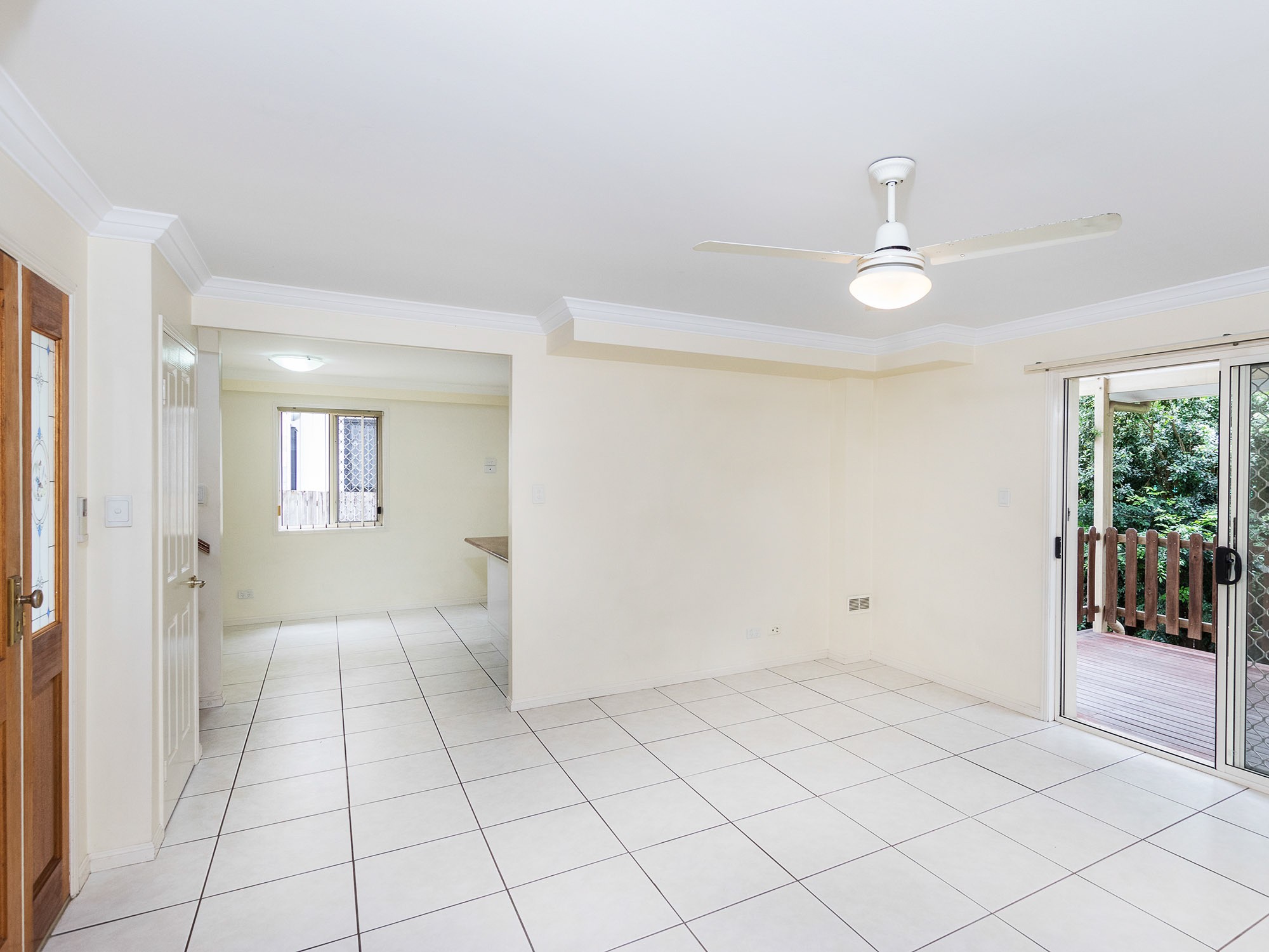 3/35 Dickenson Street, Carina, QLD 4152