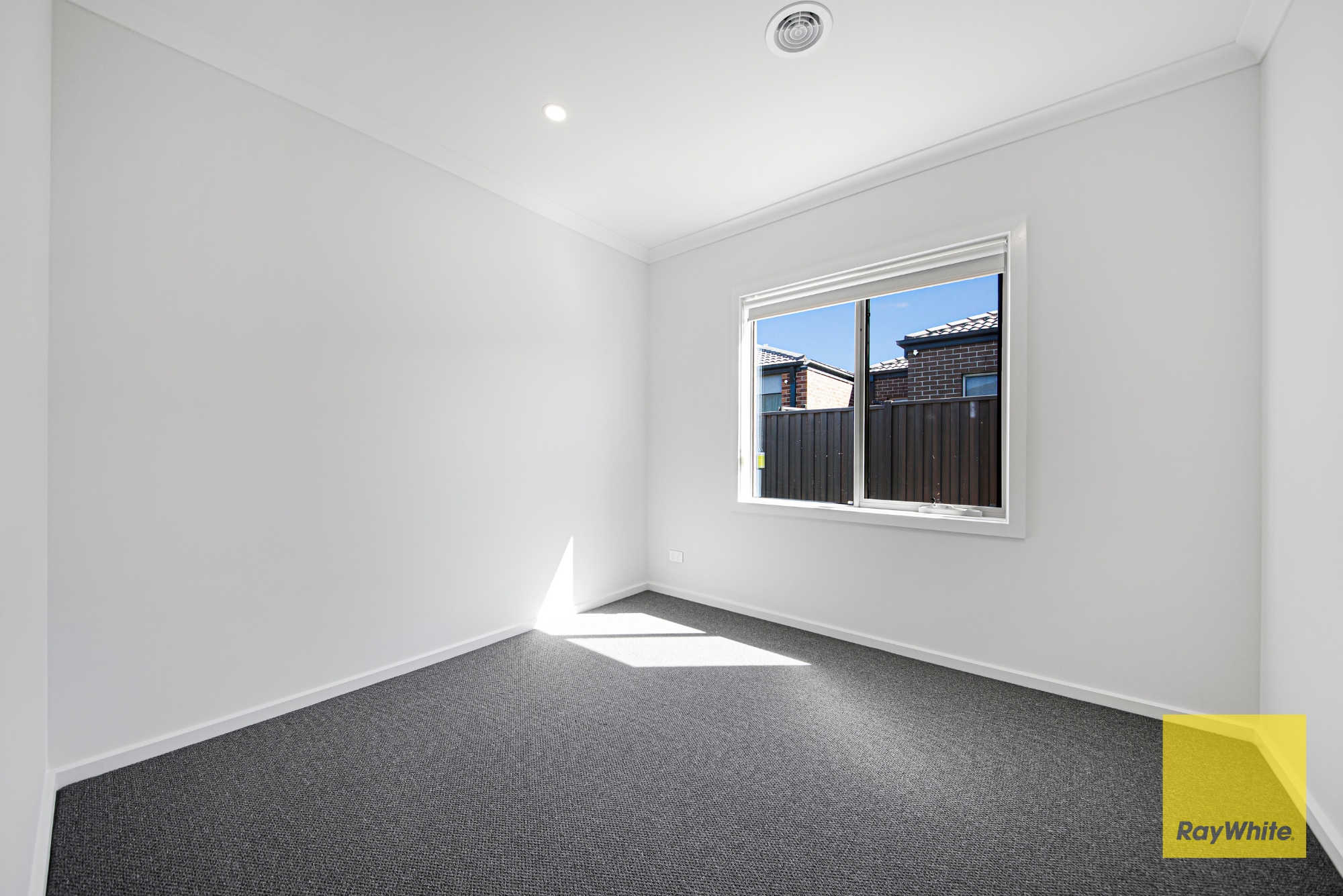 62 Danube Road — photo 9 of 18