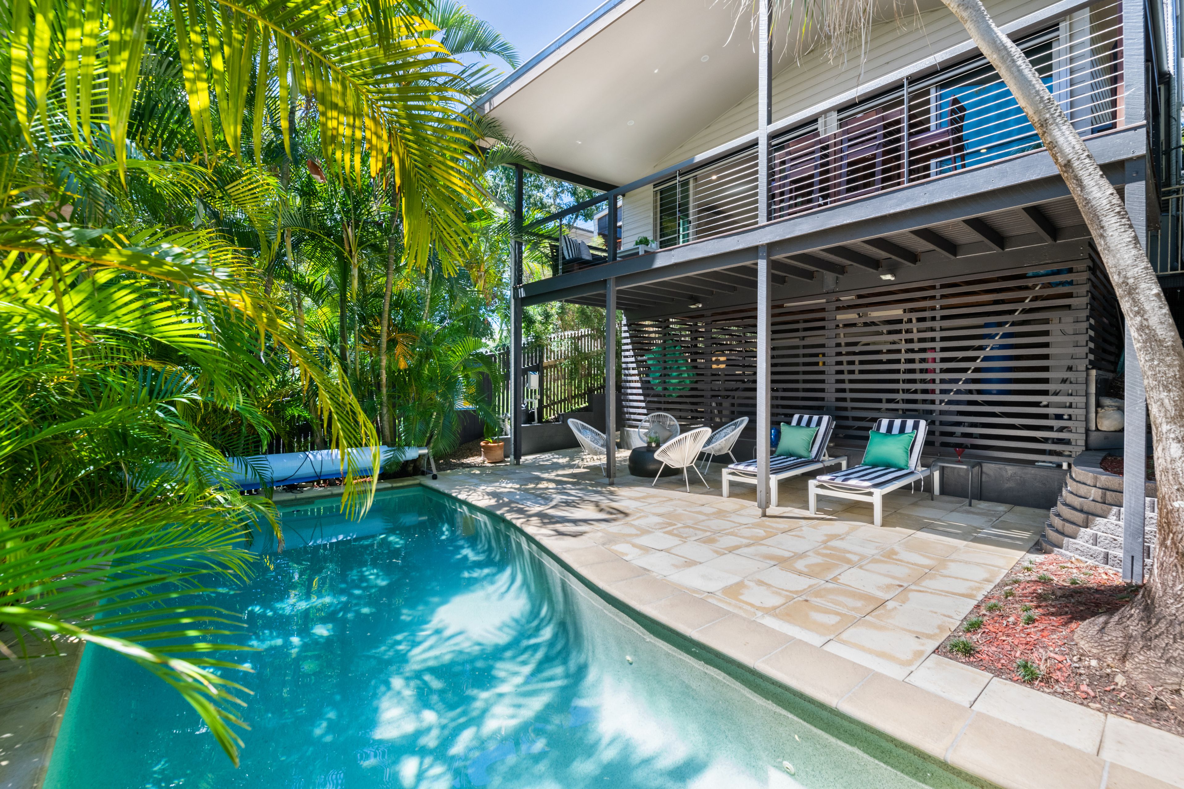 25 Dudley Street, Bardon QLD 4065