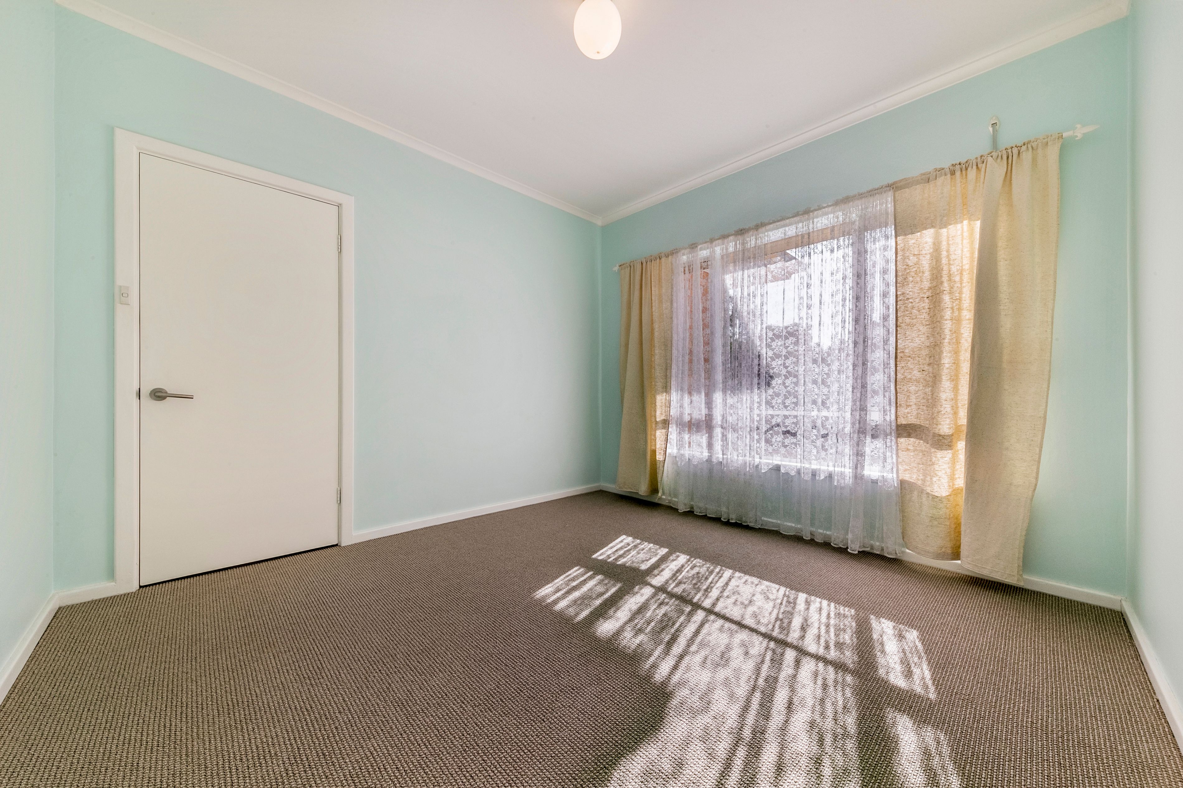 8 Dorset Street — photo 7 of 11