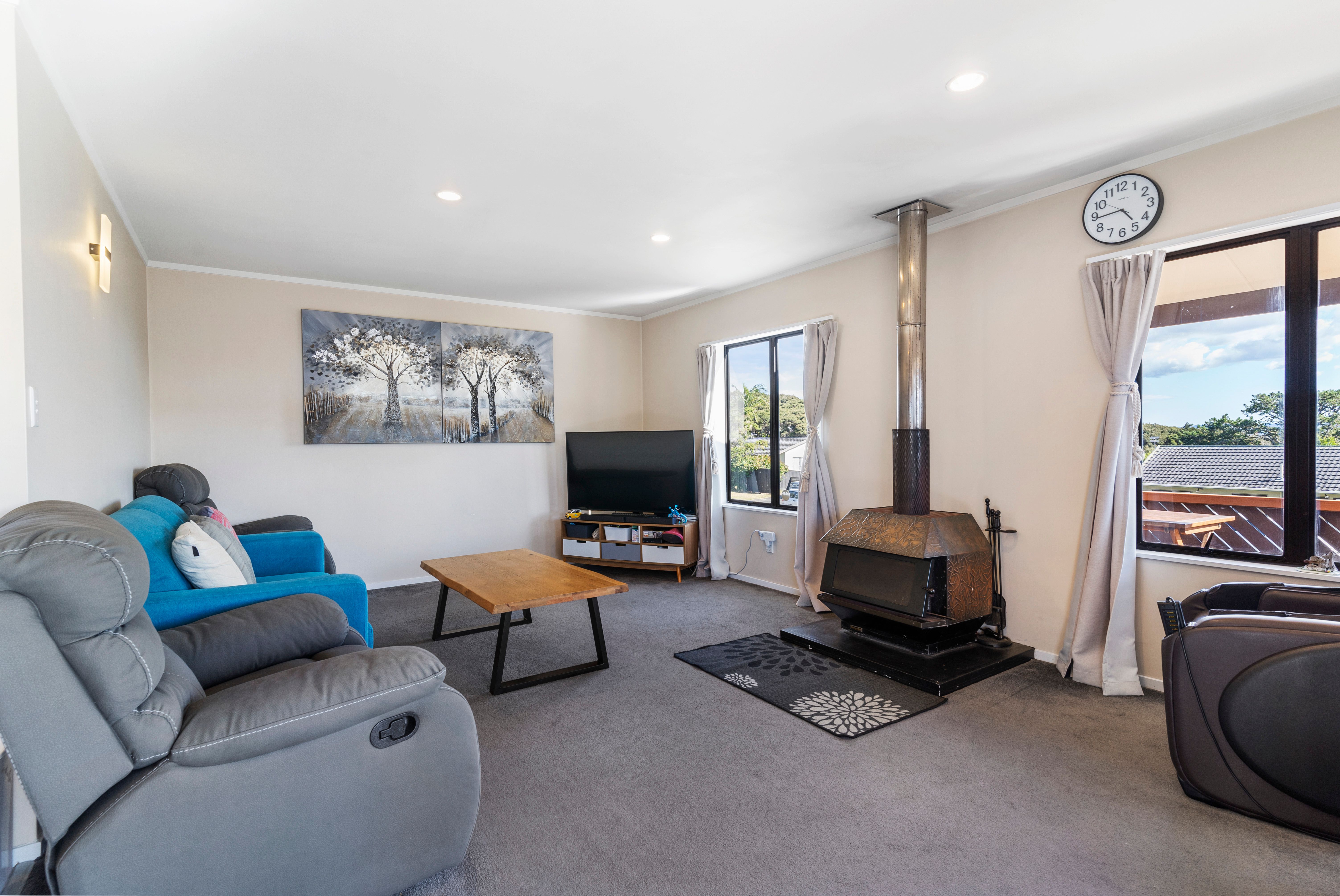 17 Hale Crescent, Bayview, North Shore City