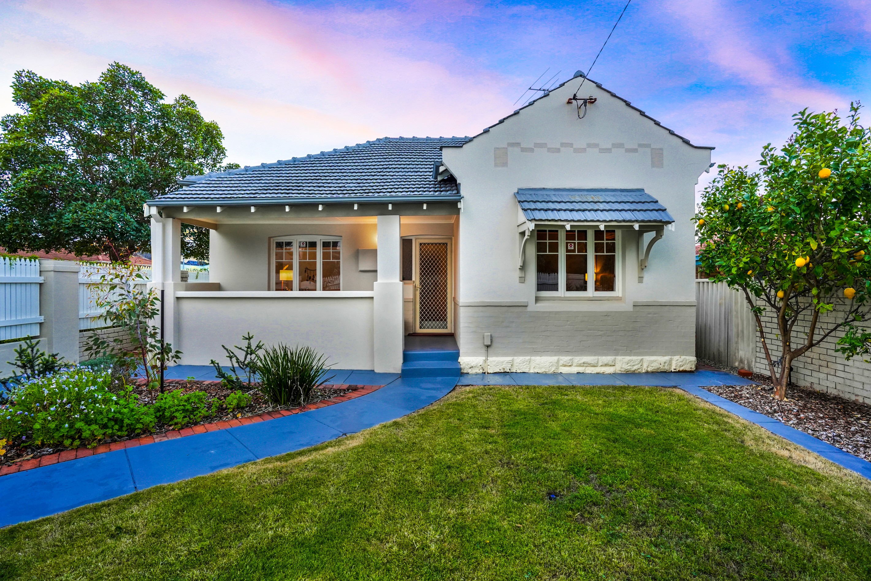 100 Crawford Road, Maylands, WA 6051