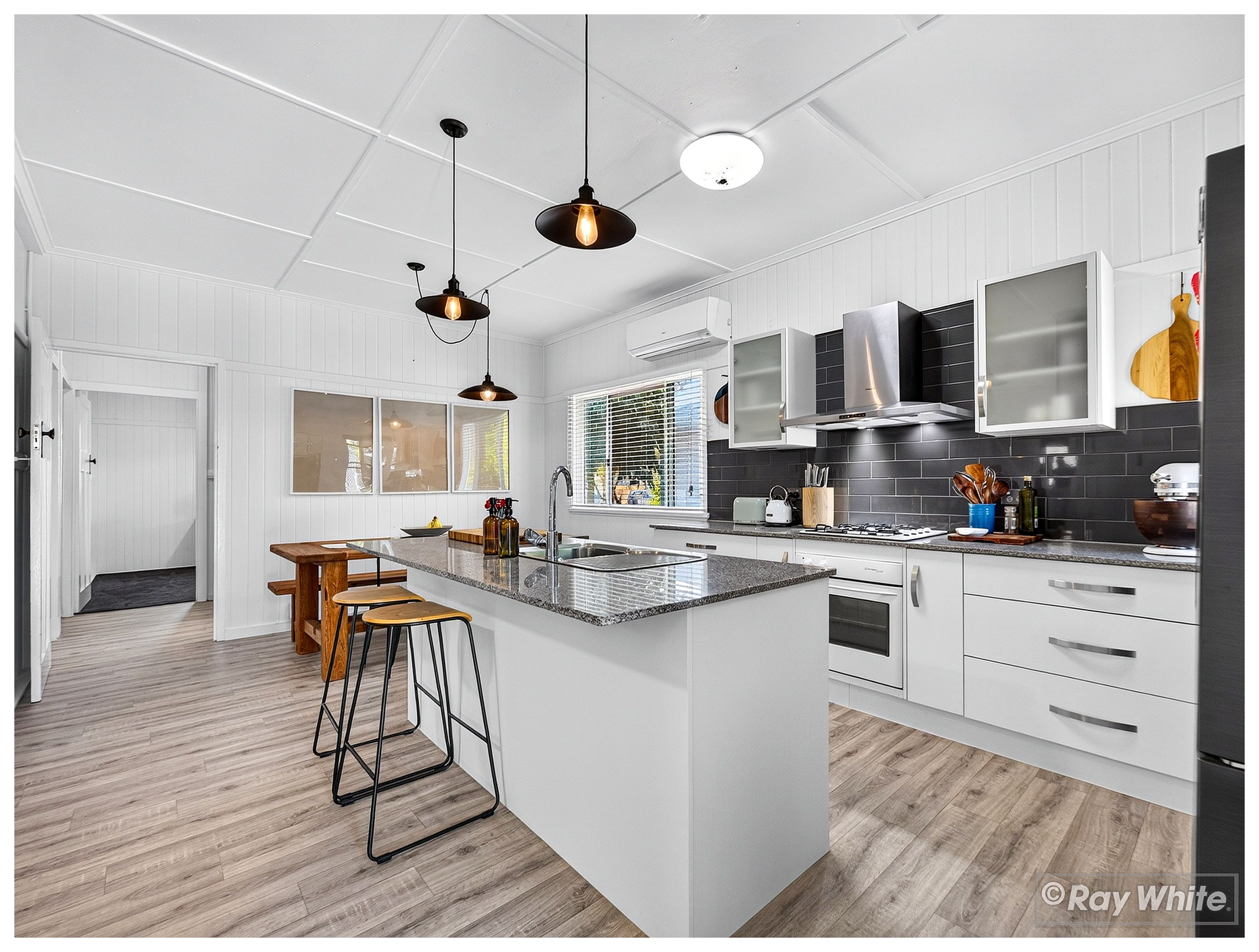 14 Cowap Street — photo 4 of 30