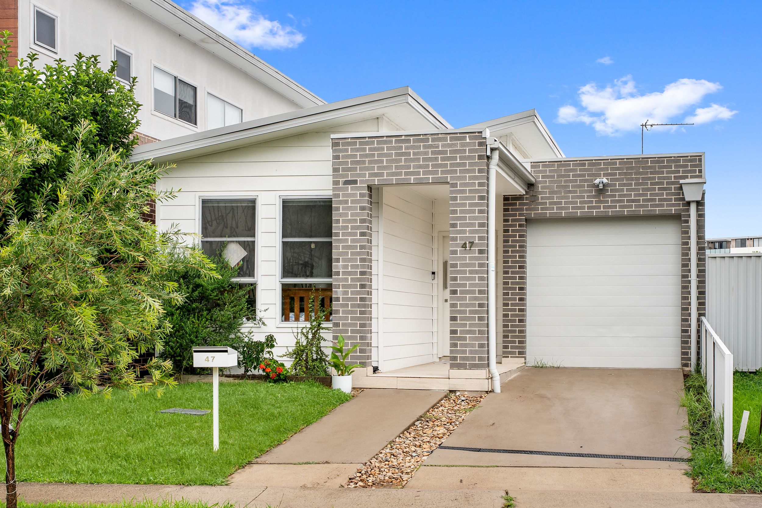 47 Deerubbin Drive, Glenmore Park, NSW