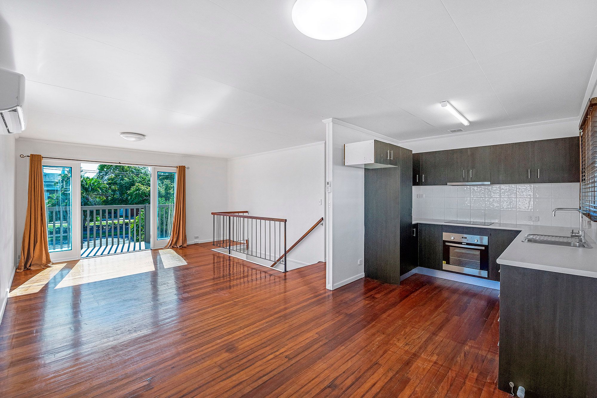 26 T E Peters Drive, Broadbeach Waters, QLD 4218