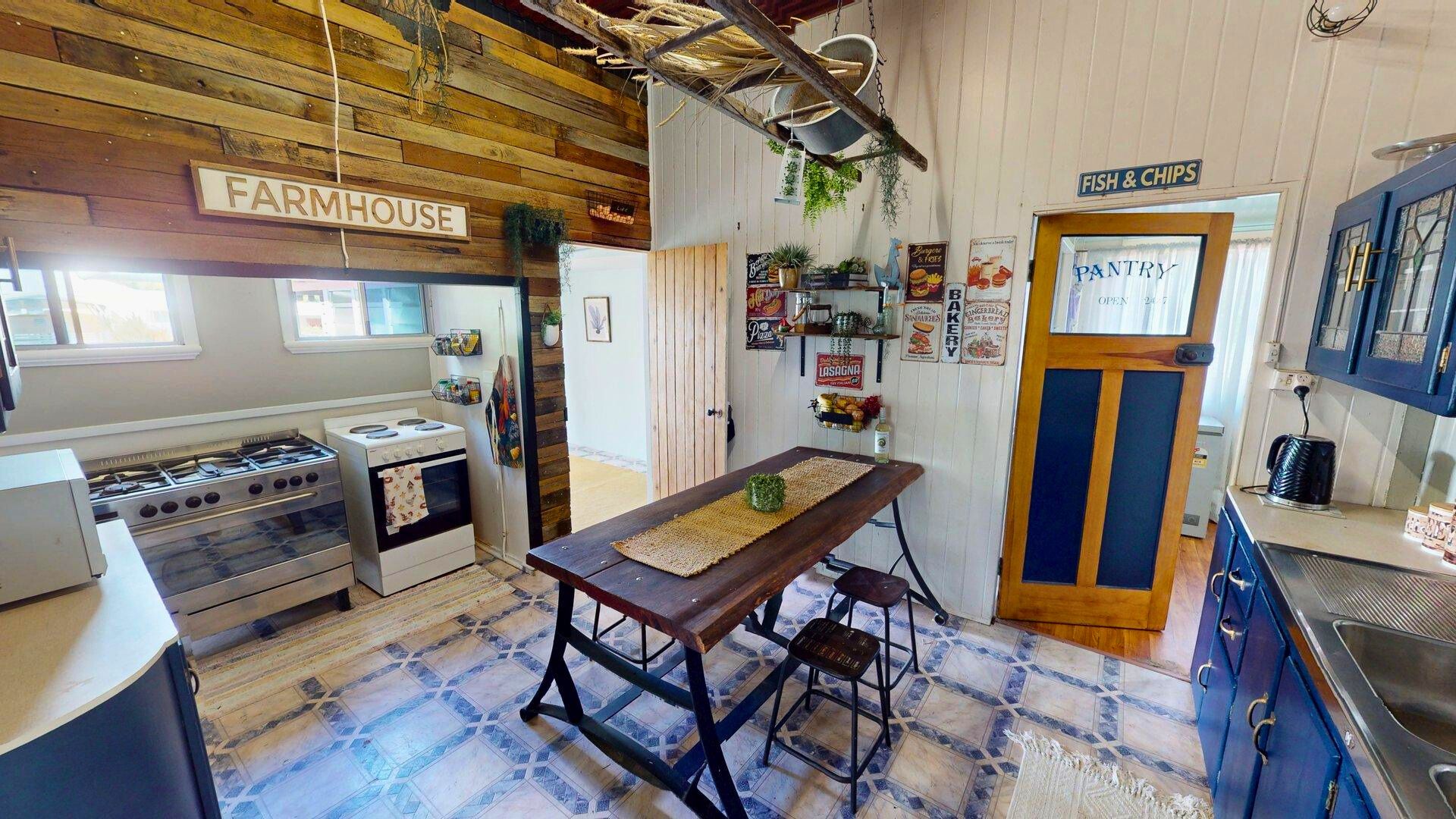 13 Pineapple Street, Gayndah, QLD 4625