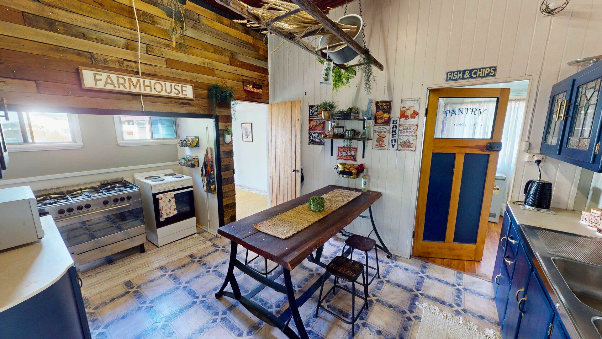 13 Pineapple Street, Gayndah, QLD 4625