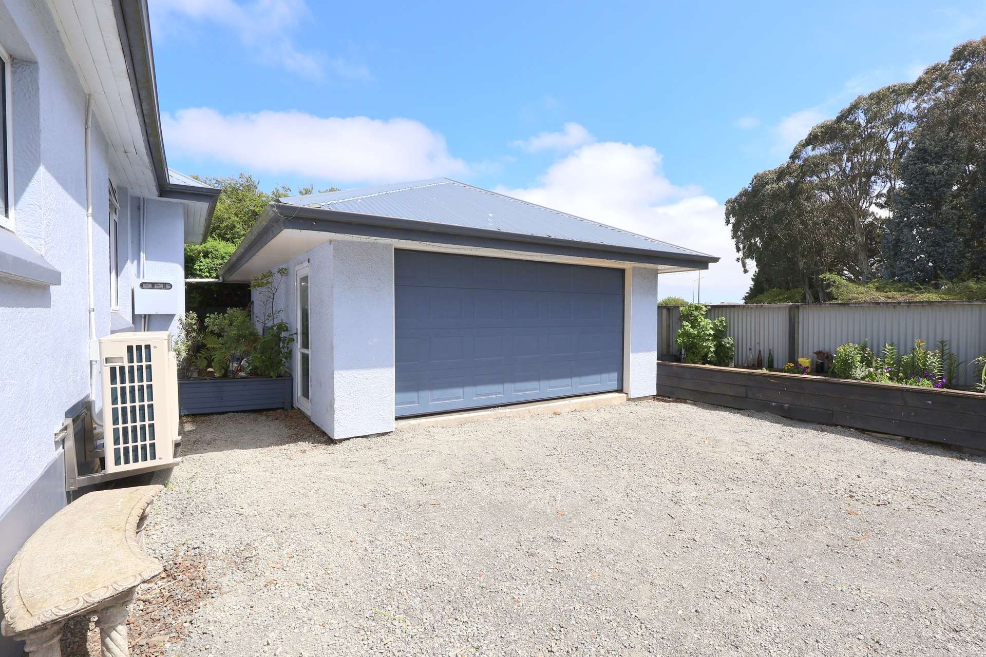 147 Queens Drive photo 26