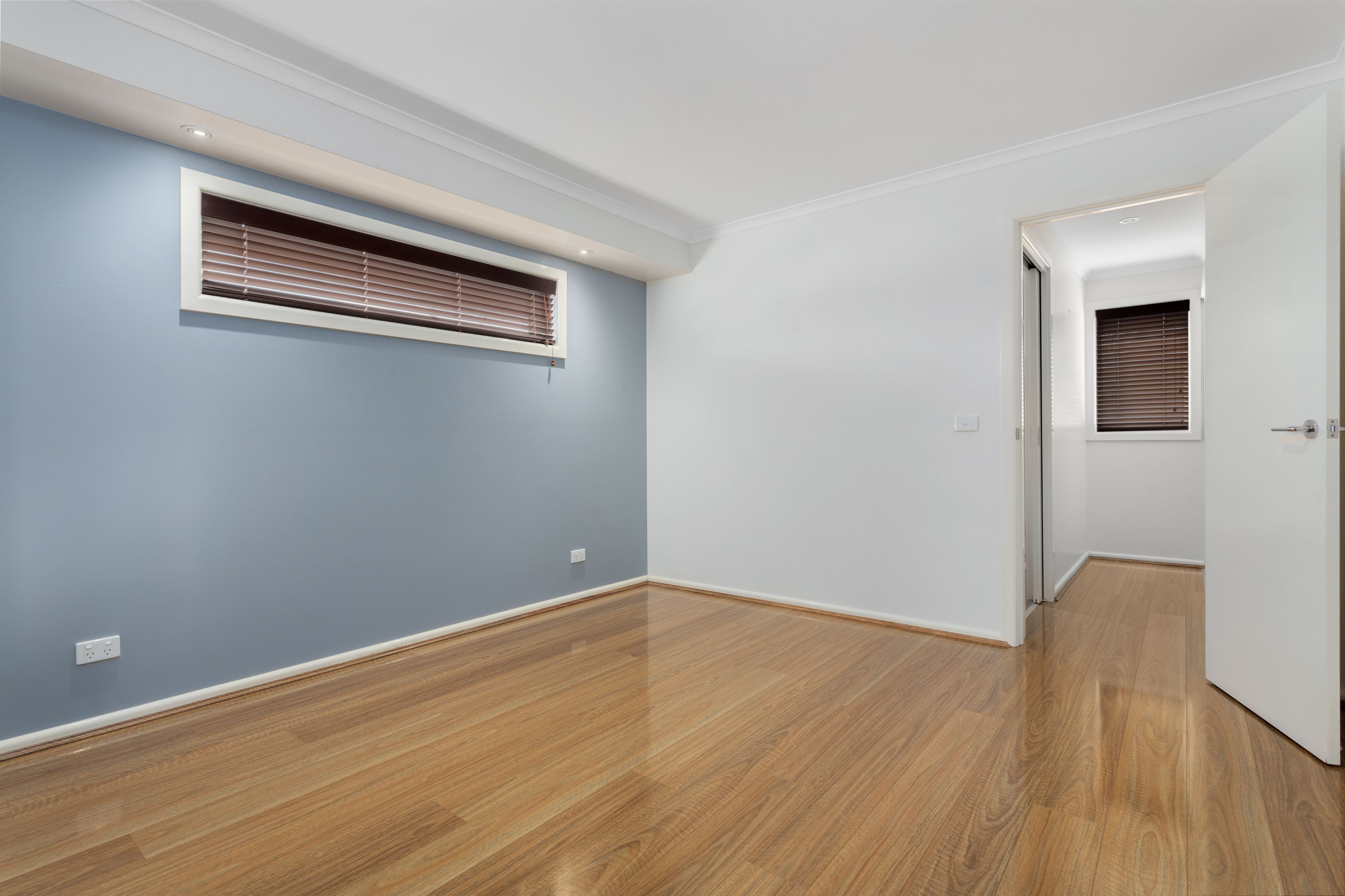 10 Riviera Drive — photo 7 of 17