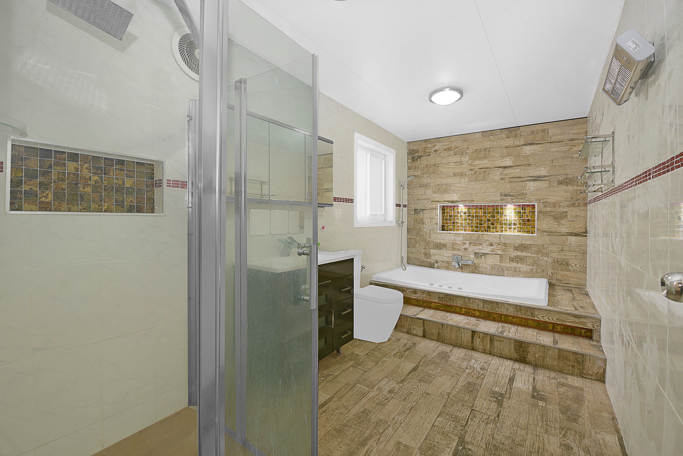 15 Glen Elgin Crescent, Edensor Park, NSW 2176