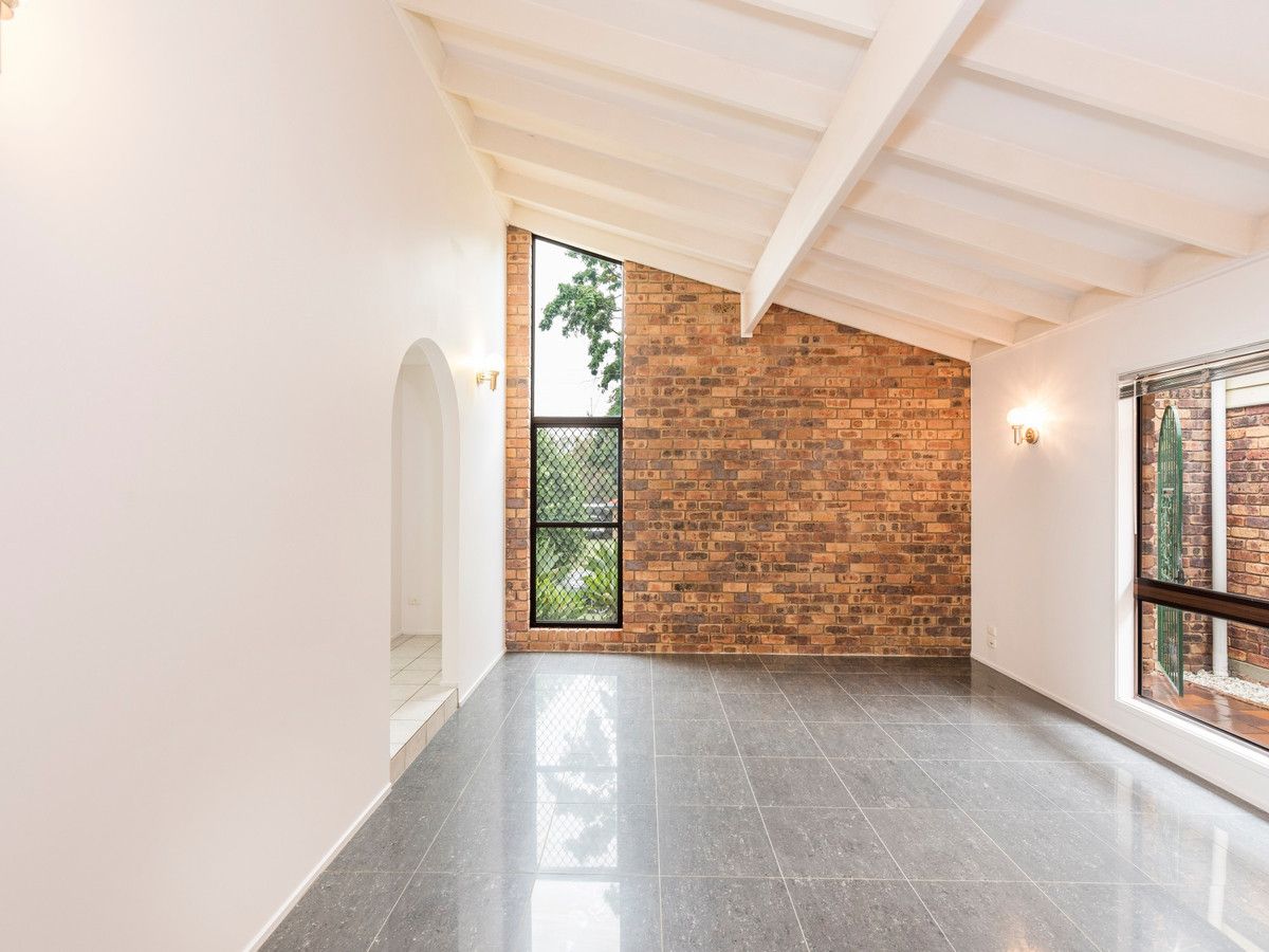5 Brodick Street, Carindale, QLD 4152
