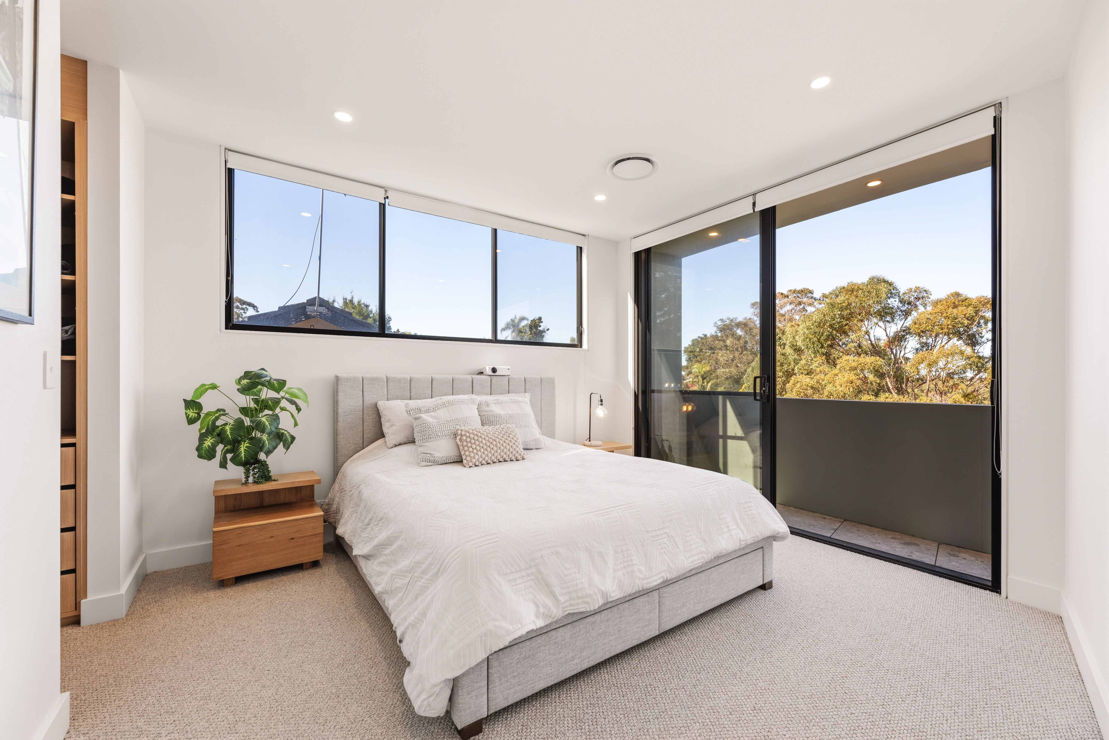 23A Shorland Avenue — photo 8 of 10