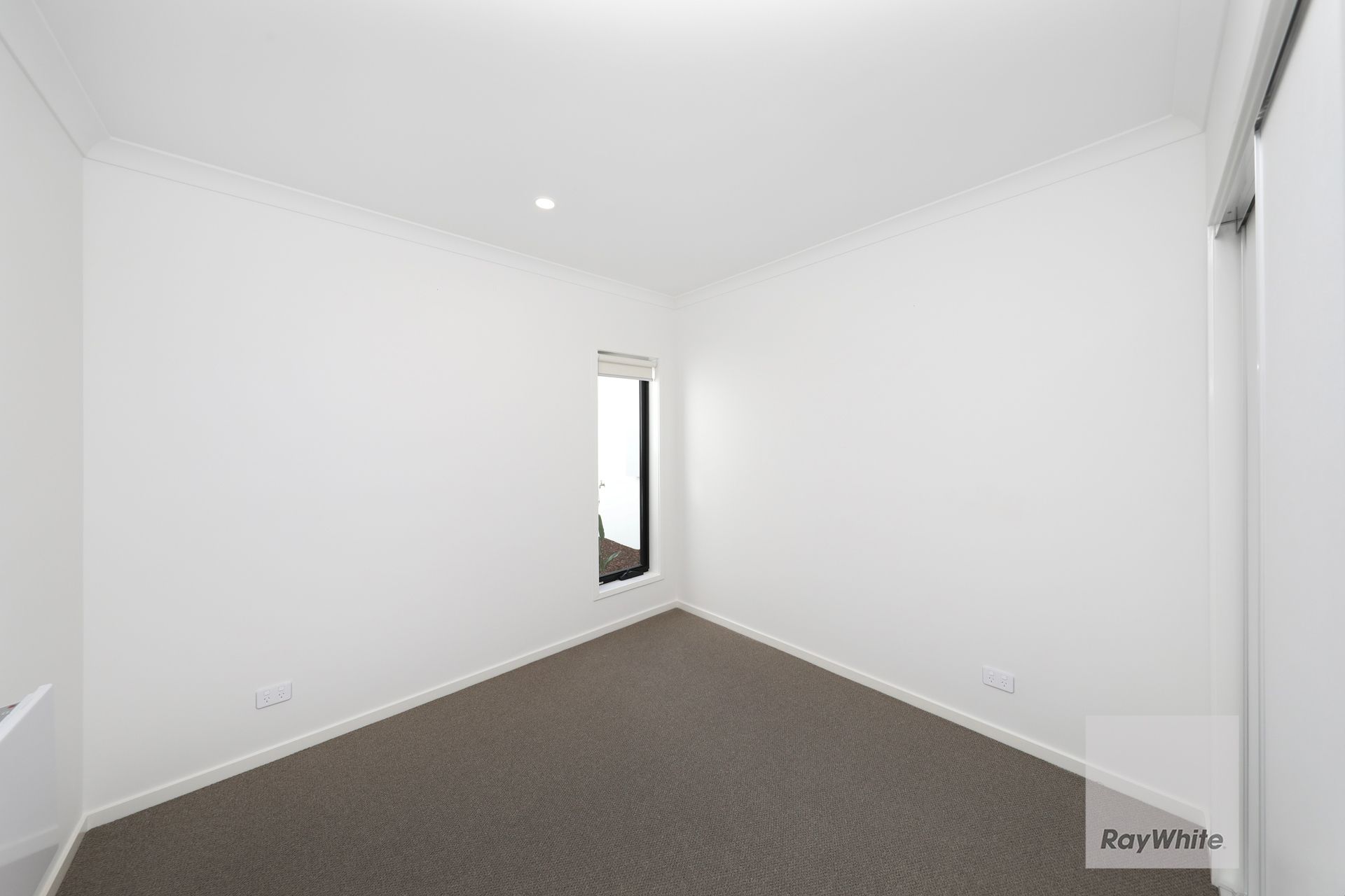 12 Cosgrove Drive — photo 9 of 14