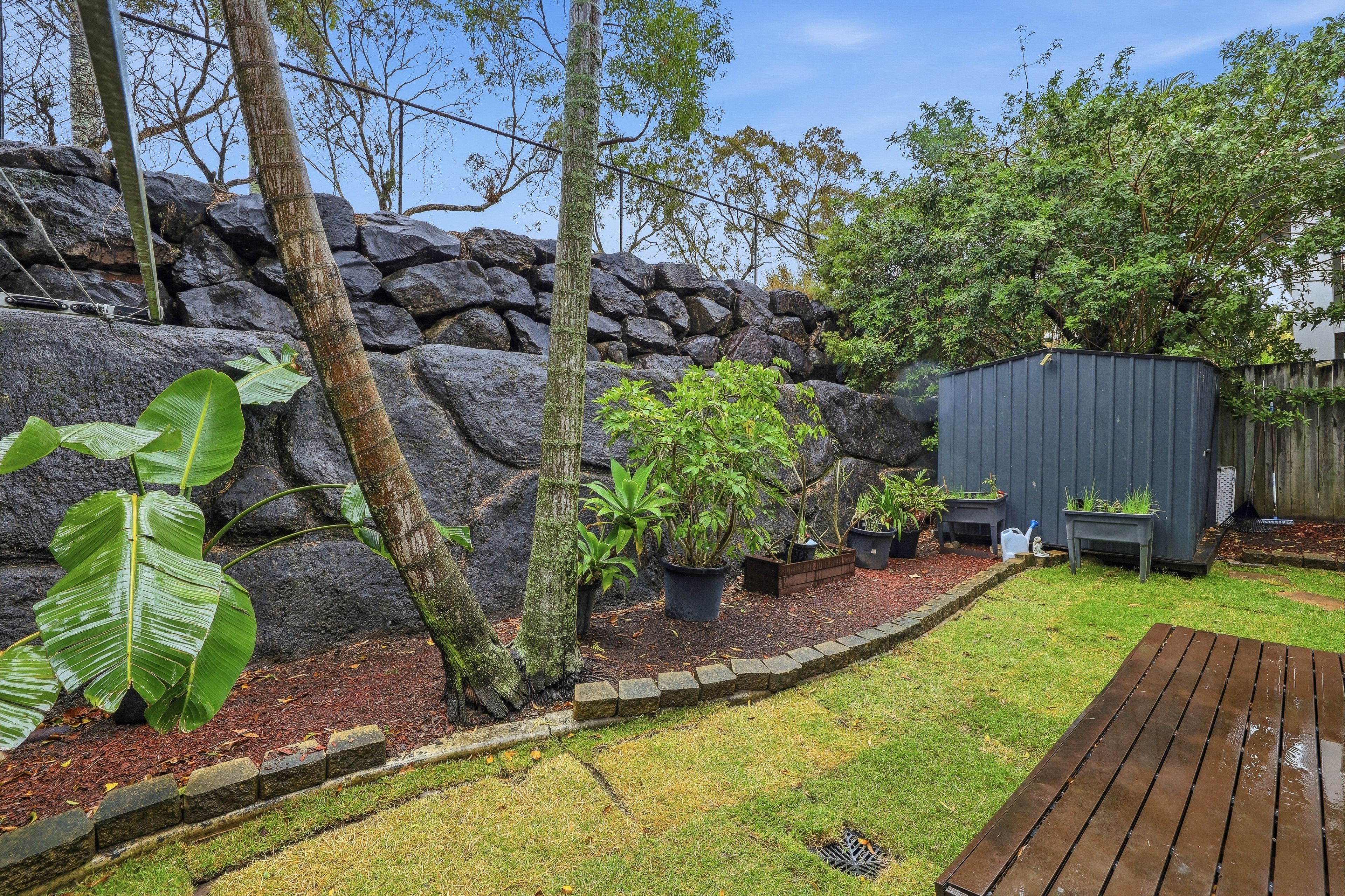 802/2 Gentian Drive — photo 15 of 30