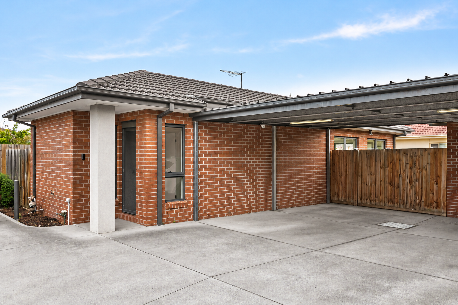 6/27 Geach Street — photo from Ray White Glenroy