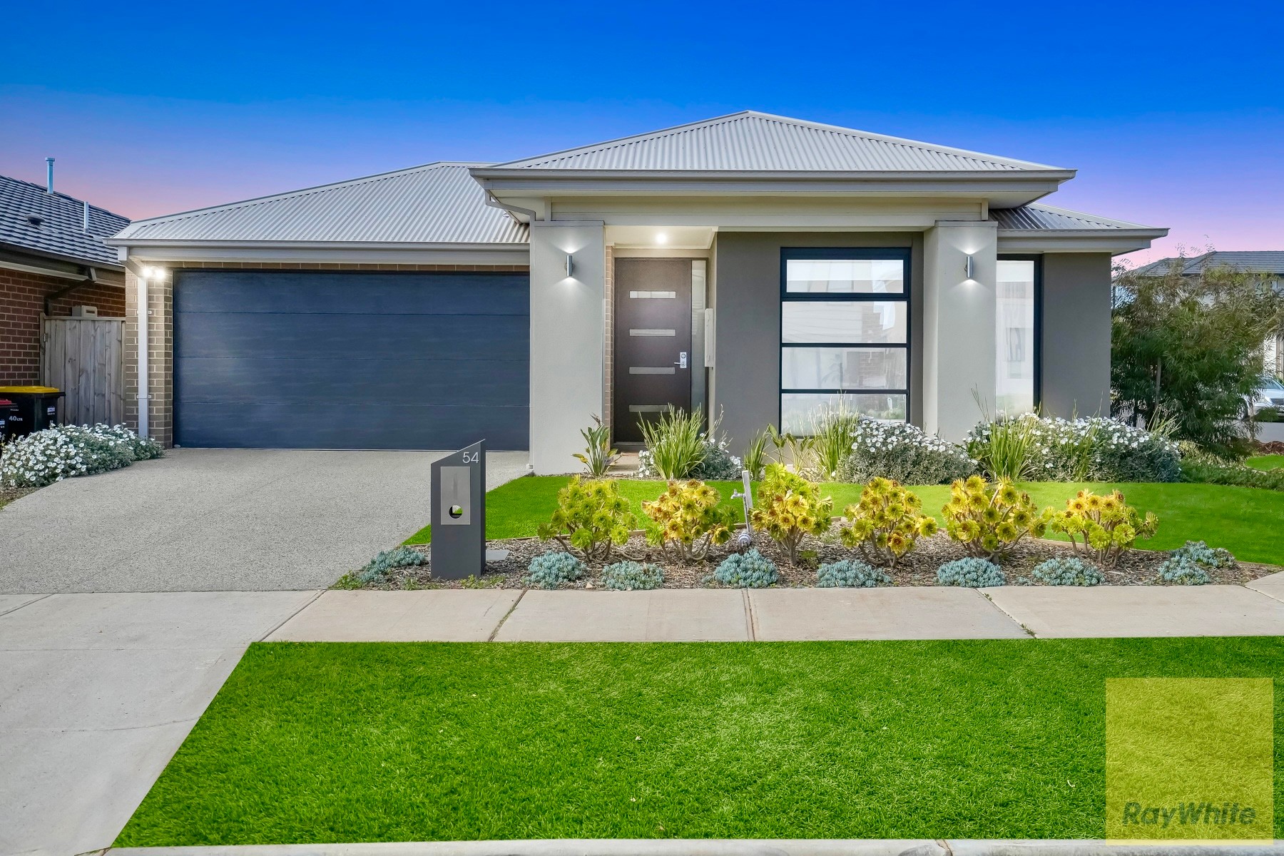 54 Warrigal Drive, AINTREE, VIC 3336