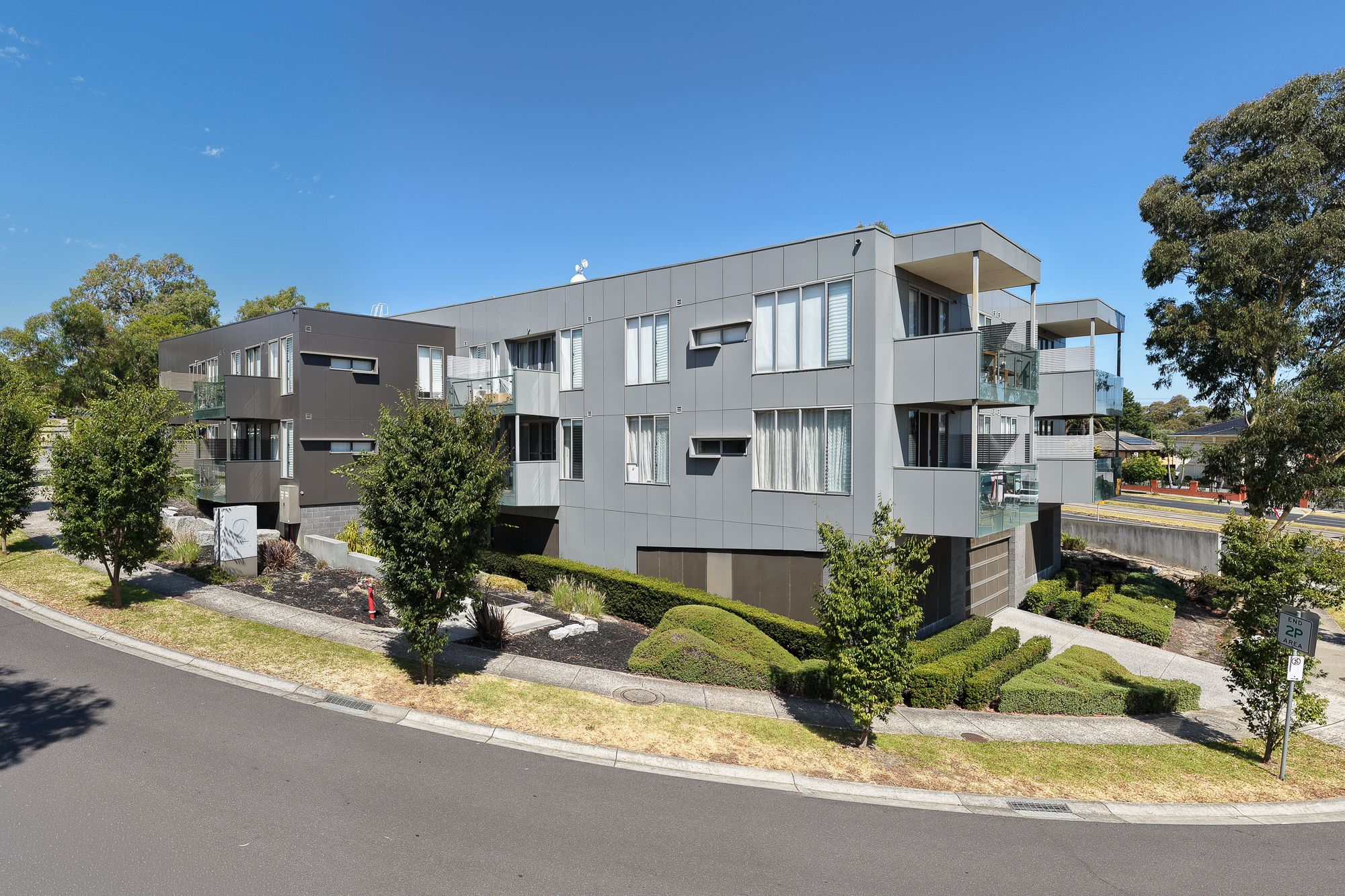 2/2 Yarra Bing Crescent, Burwood, VIC 3125