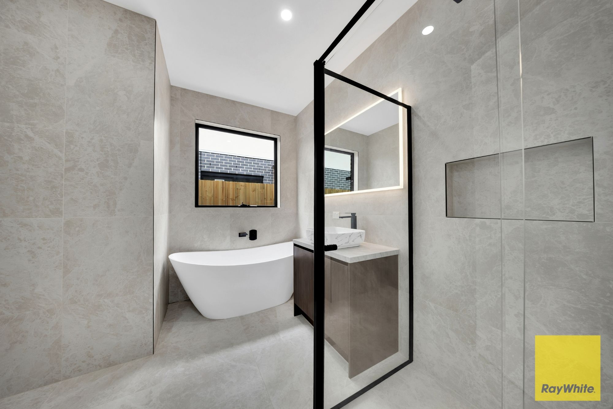 121 Albert Drive — photo 12 of 13