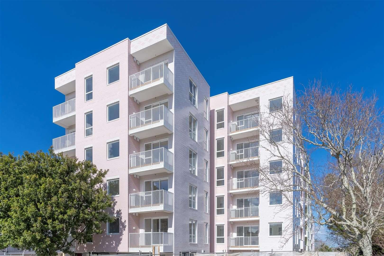 303/9c Jordan Avenue photo 0
